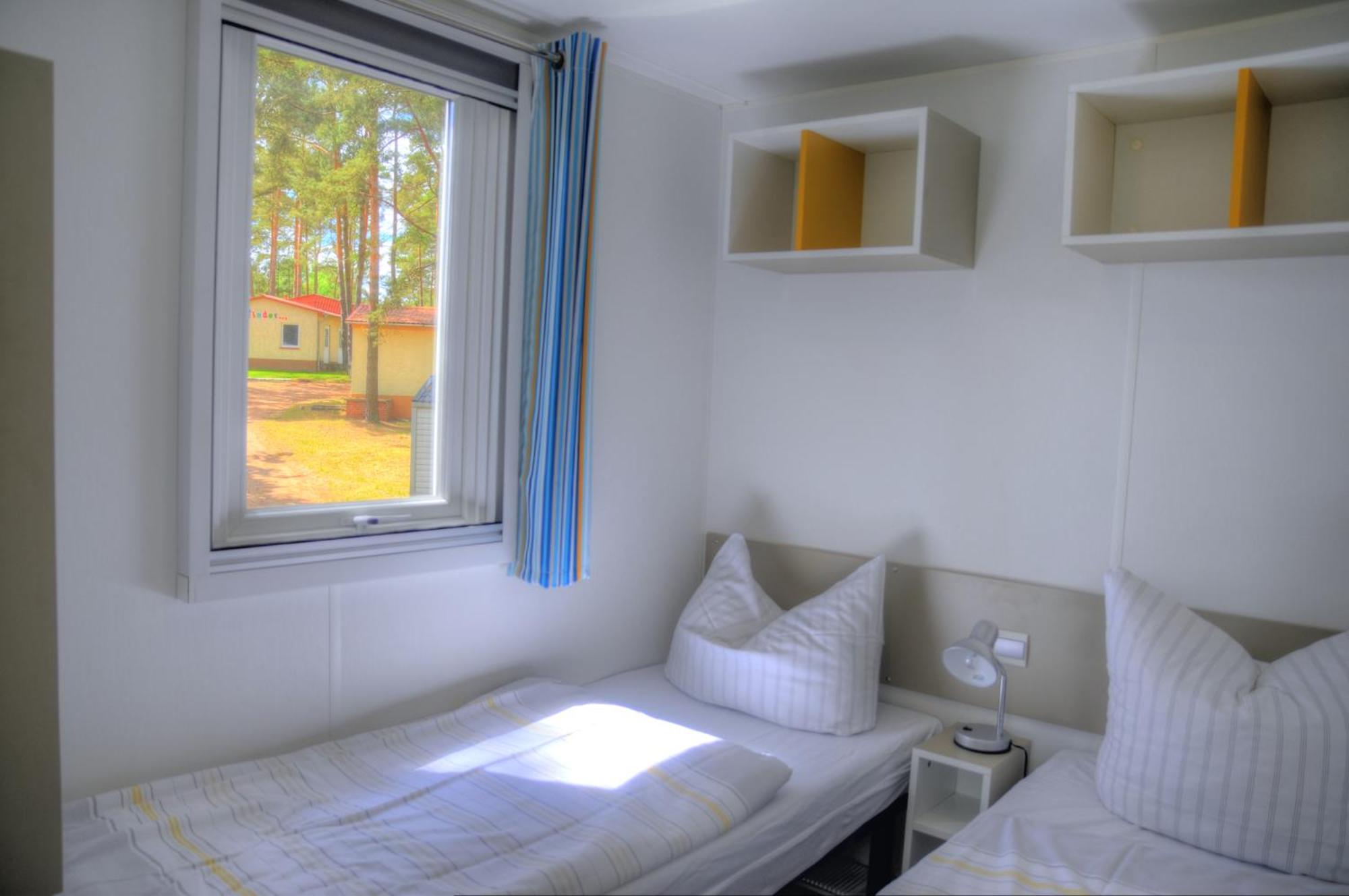 Mobile Home photo 3