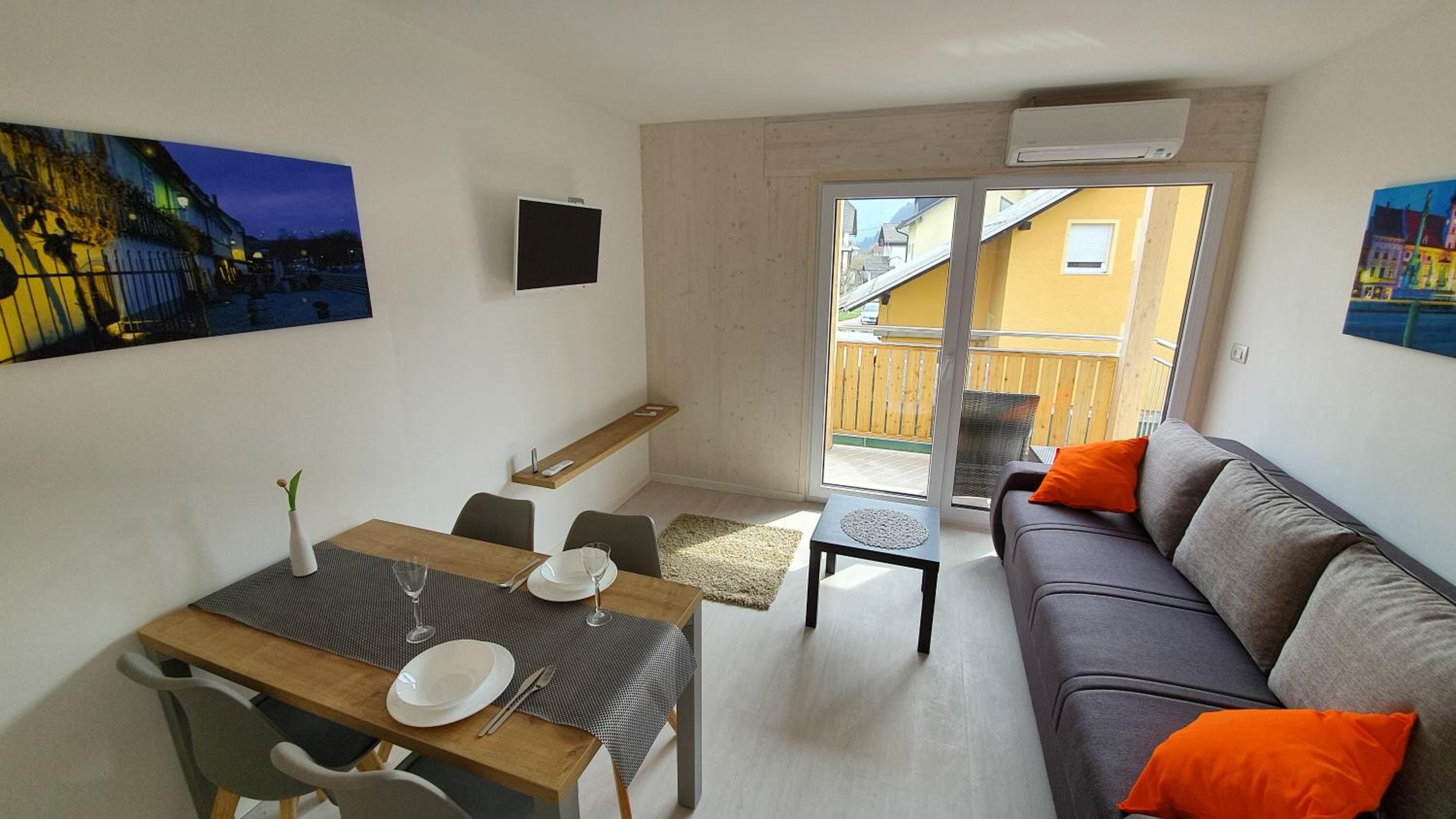 One-Bedroom Apartment with Balcony