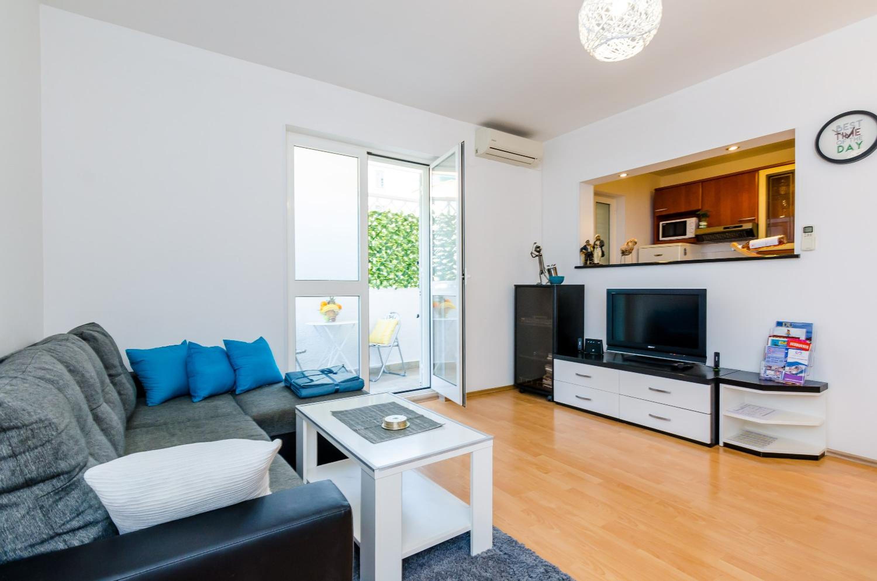 One Bedroom Apartment with Terrace
