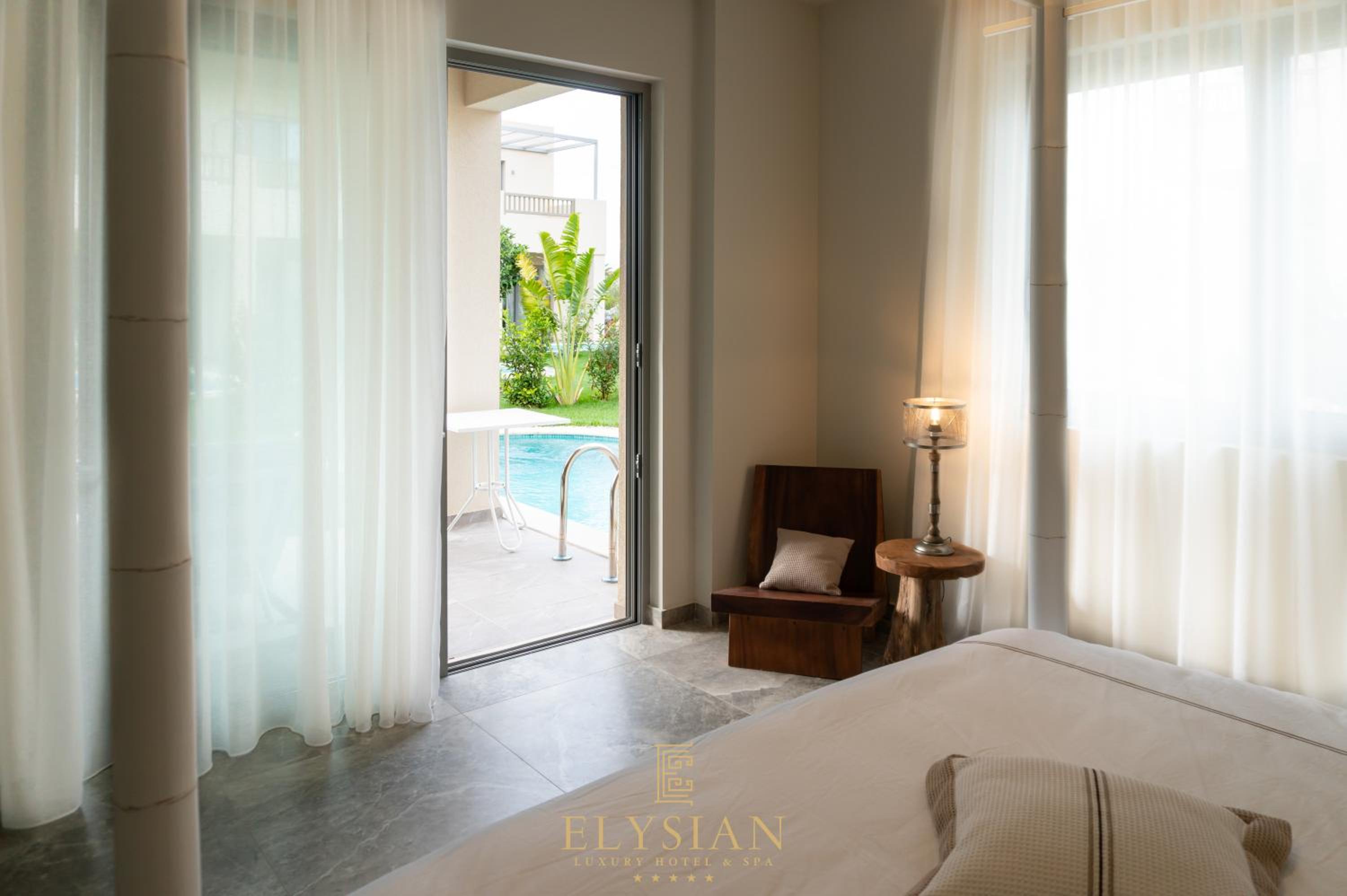 Suite with Private Pool photo 2