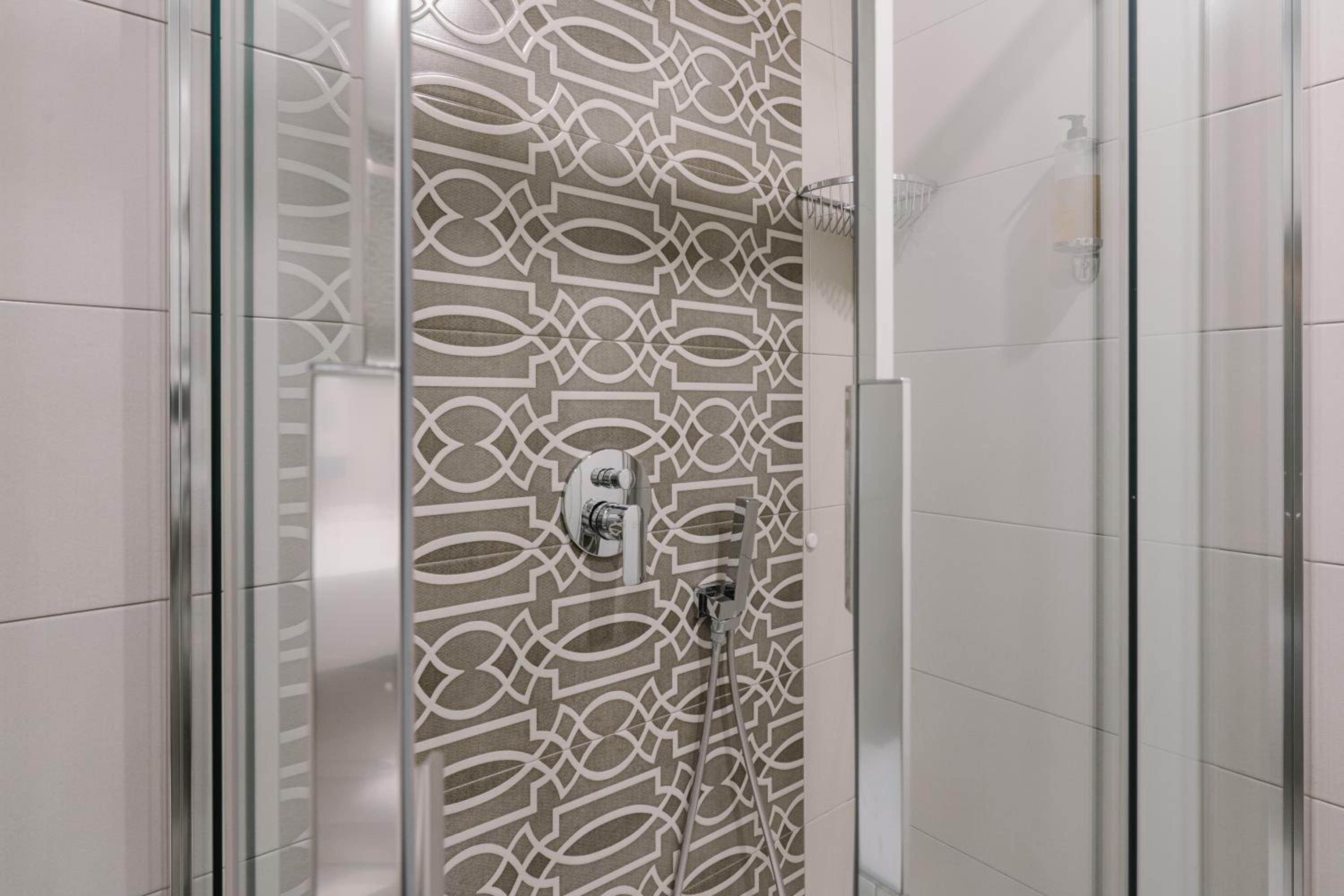 Family Suite - Separate Building