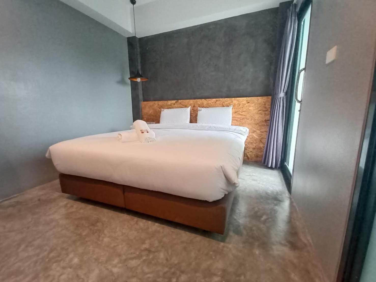 Standard Double Room - Photo 5