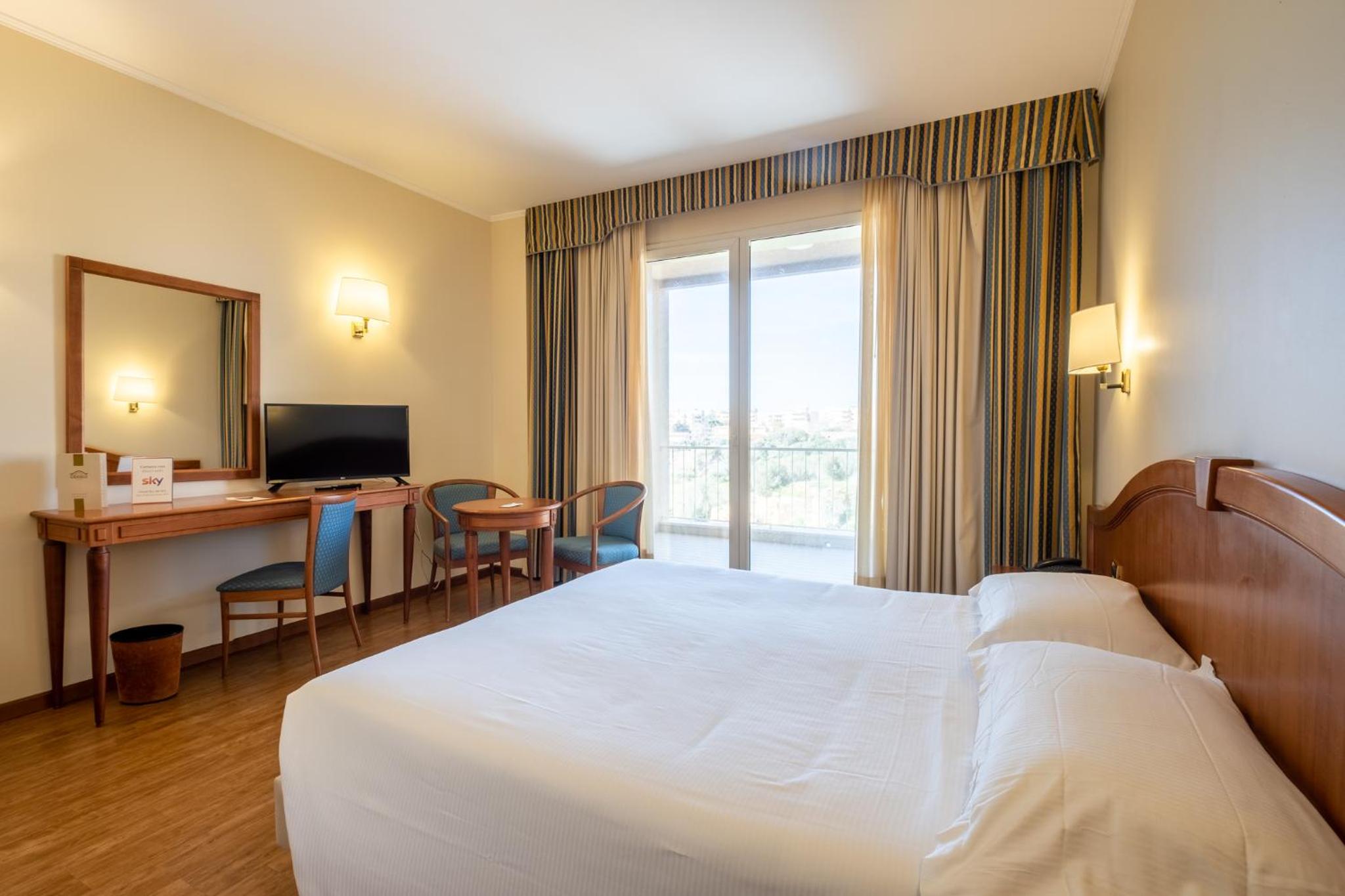 Double Room - Photo 3