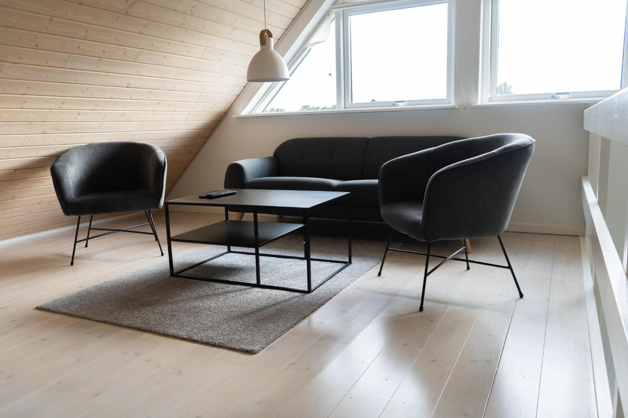 Three-Bedroom House photo 2