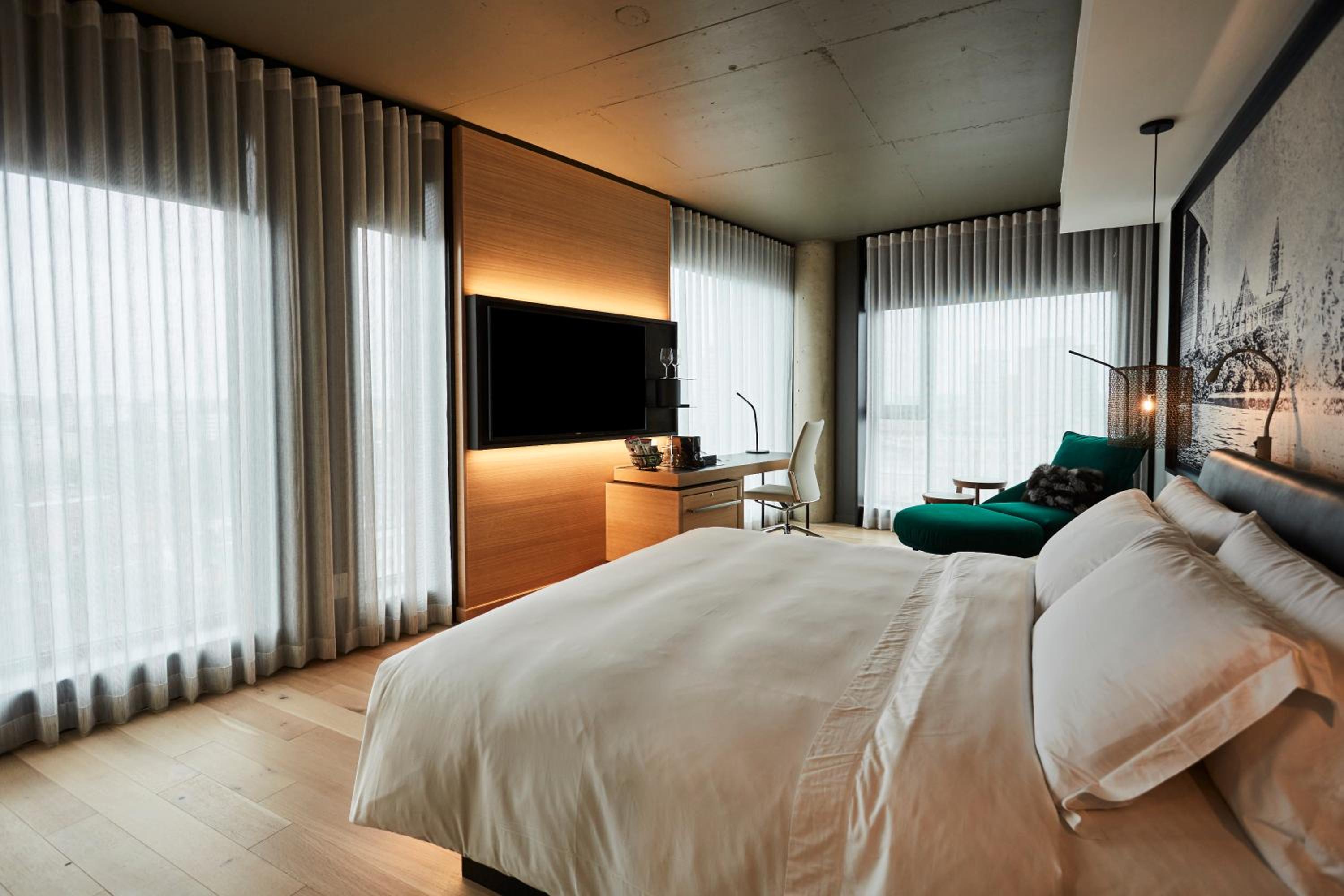 The Prestige Room - 1 King Bed