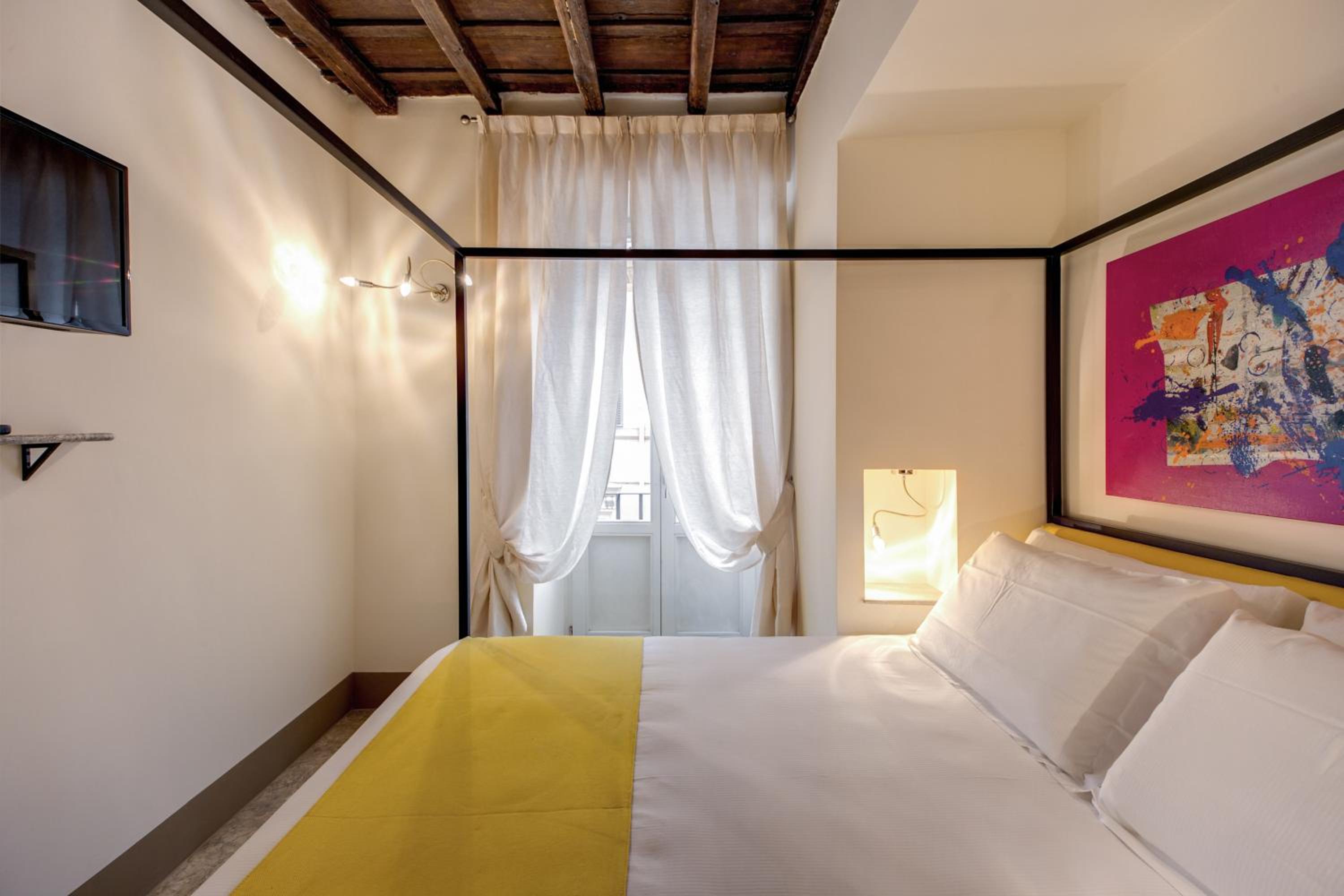 Large Double Room photo 3