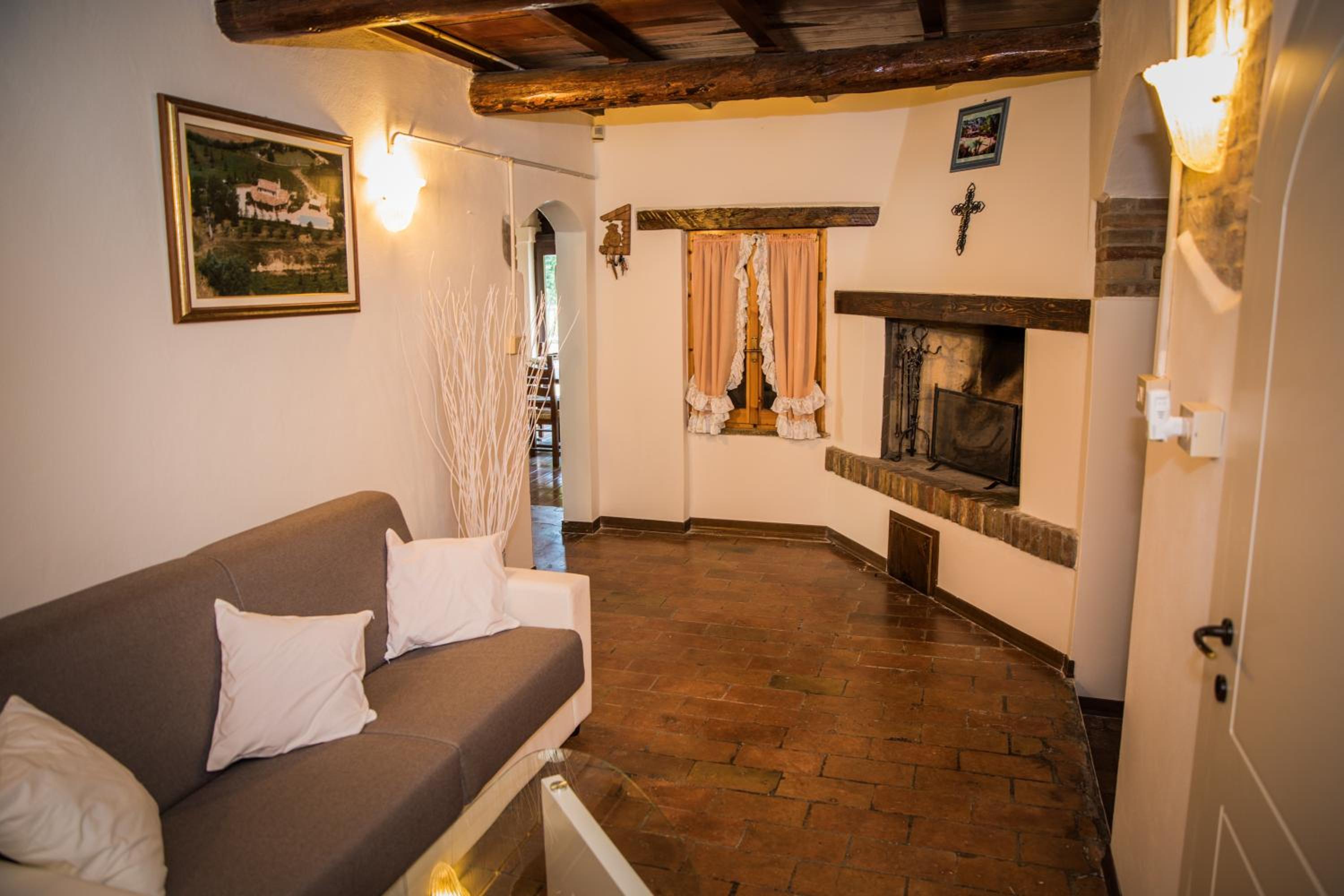 Villa with Private Pool - Photo 41