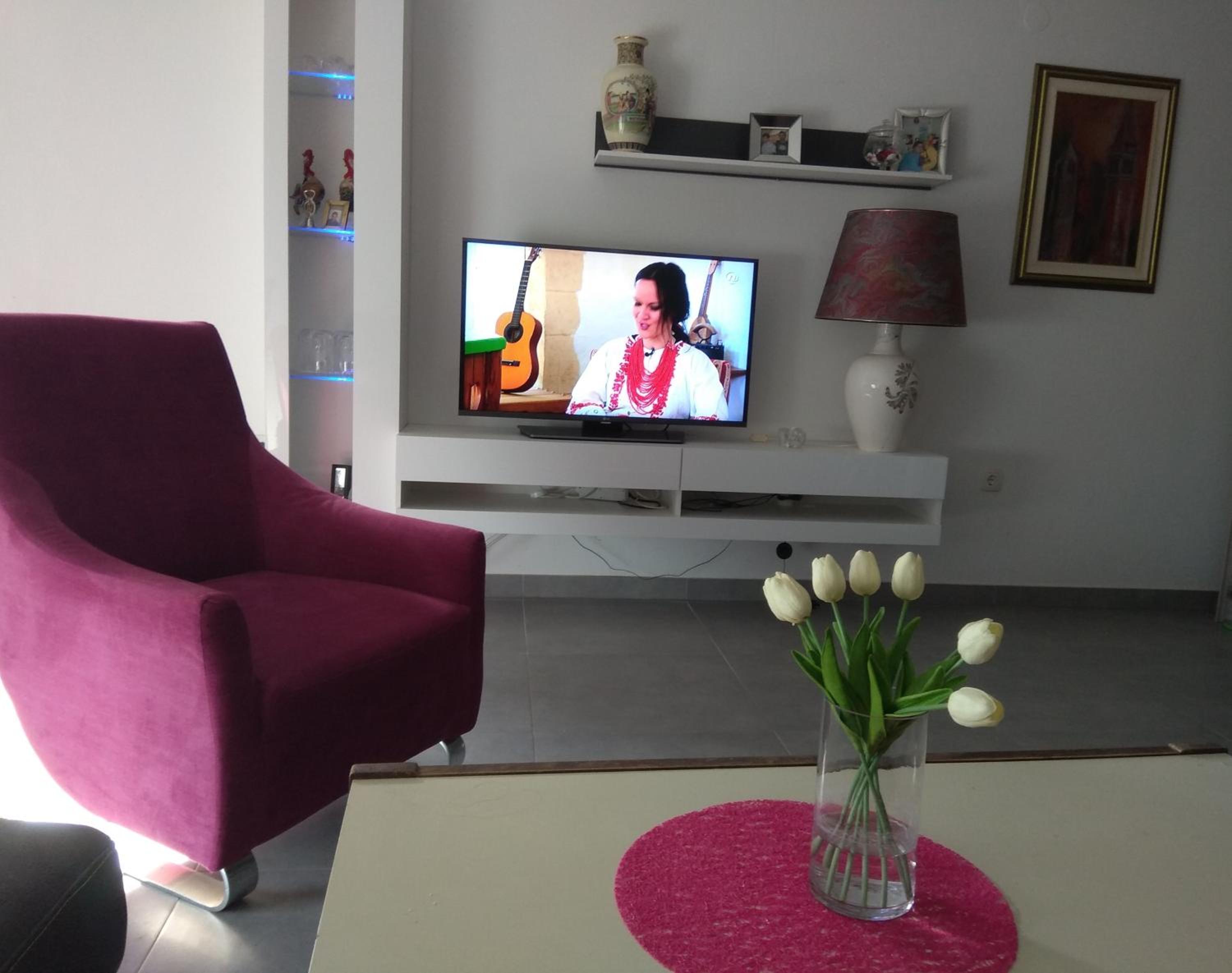 Apartment - Photo 1