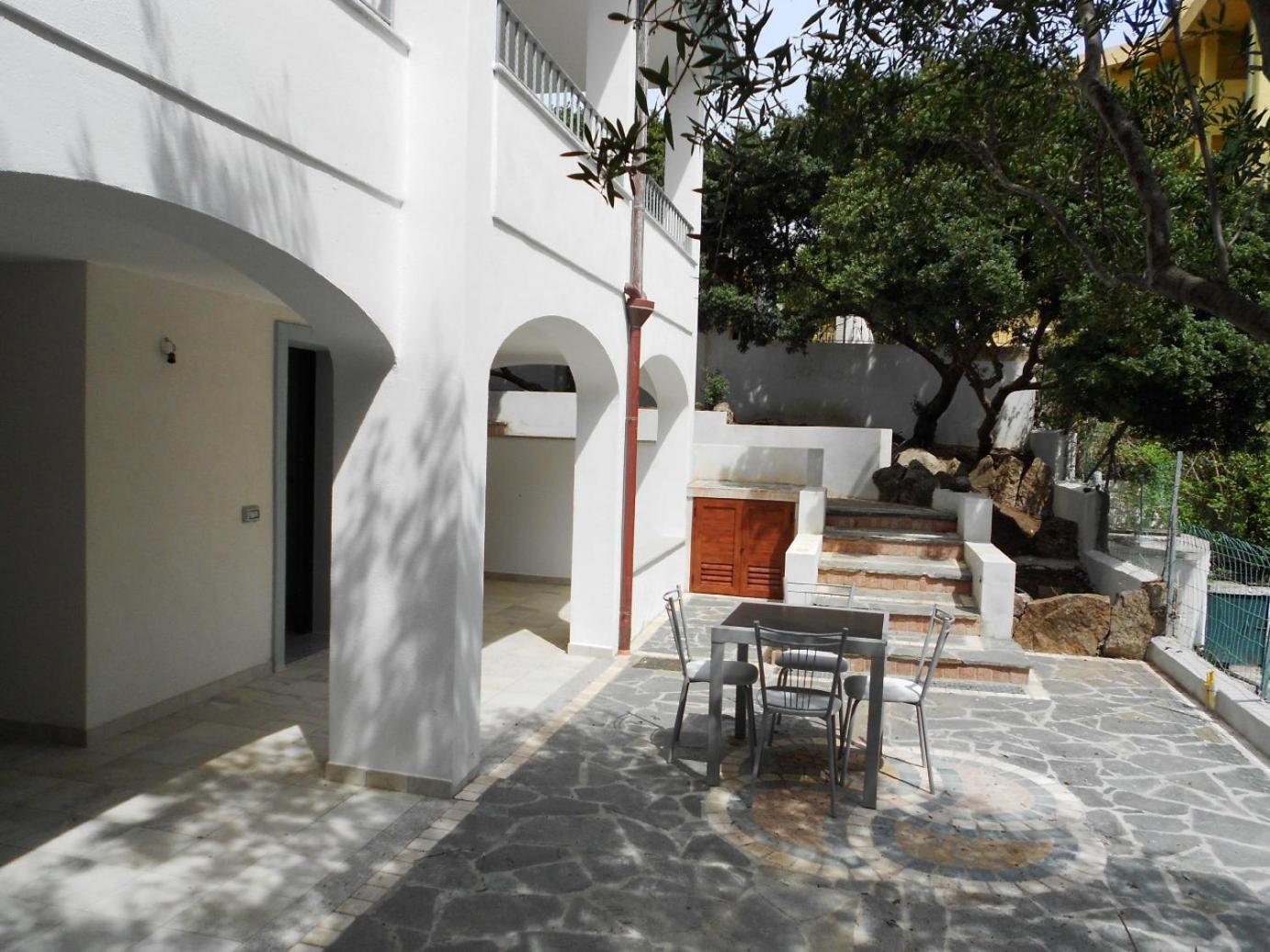 One-Bedroom House photo 2
