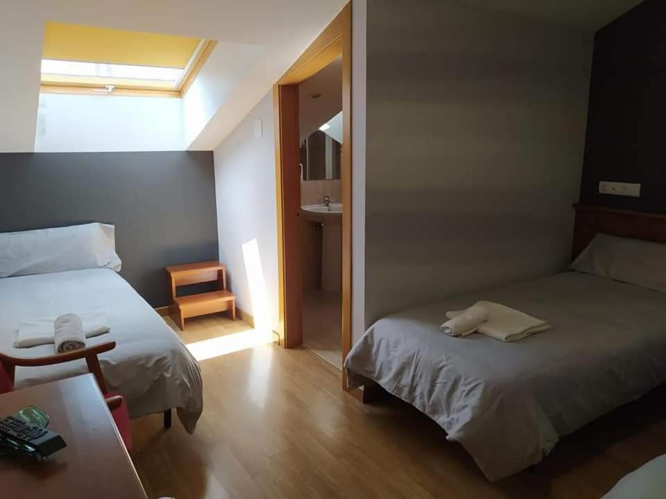 Triple Room with Bathroom photo 3