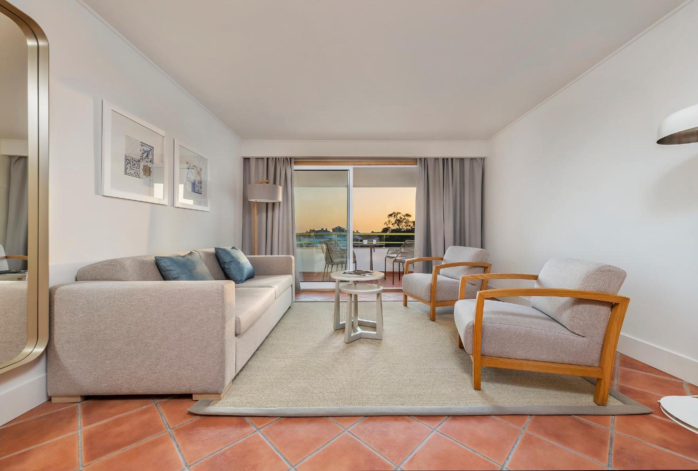 Standard One-Bedroom Apartment - Photo 5