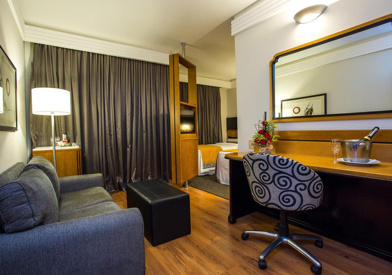 Standard Suite - Photo 1