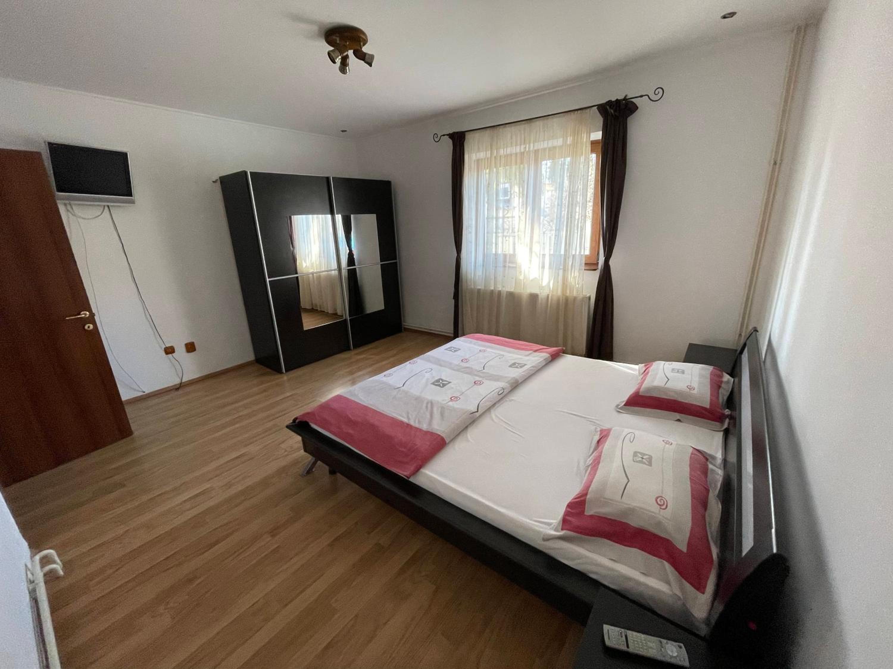 Villa photo 1