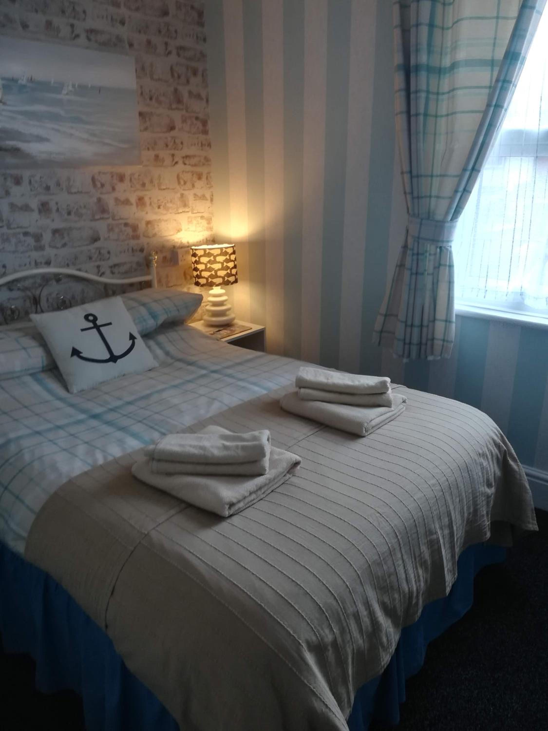 Double Room with Private External Bathroom photo 2