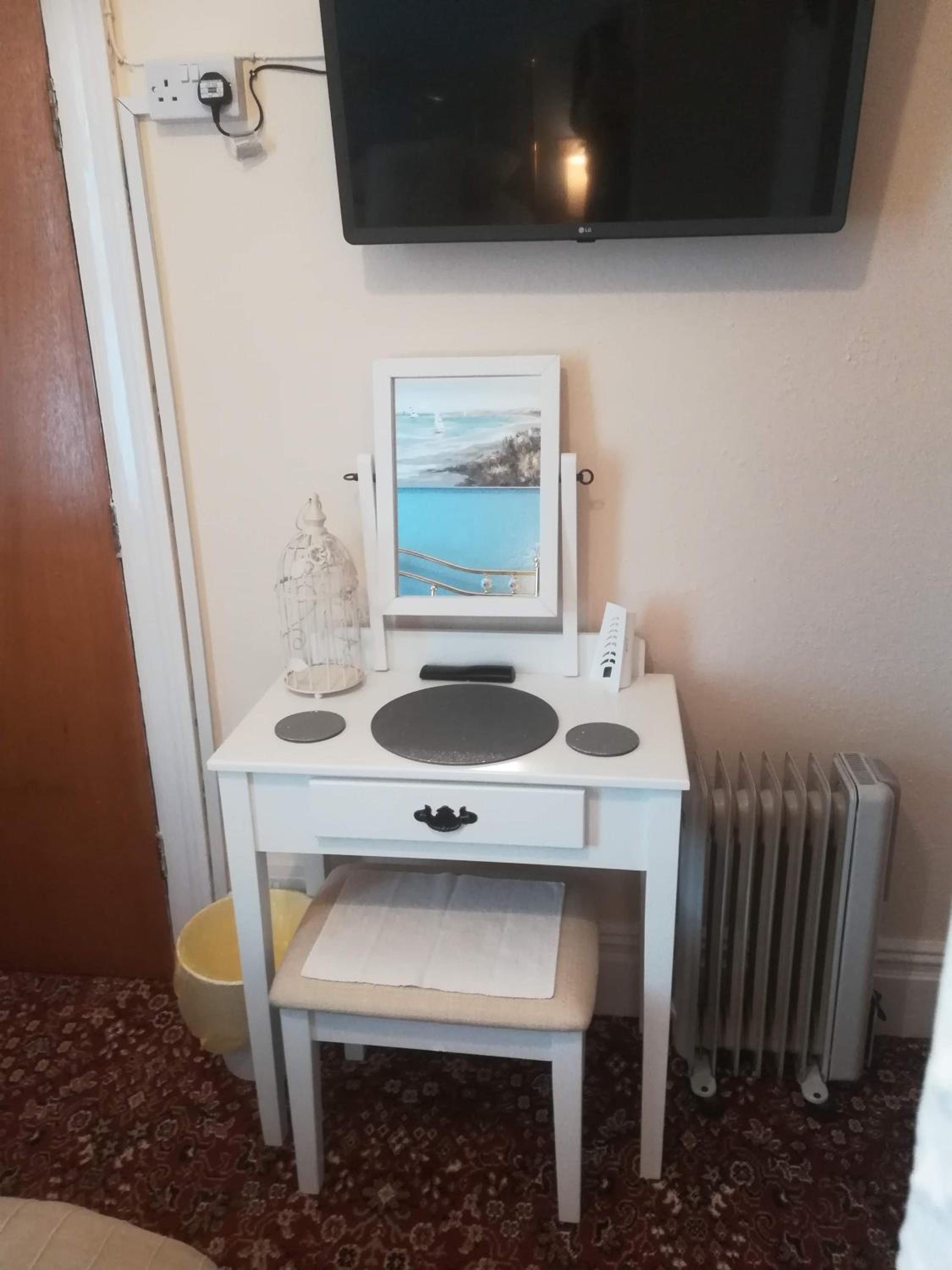 Double Room with Private Bathroom photo 3