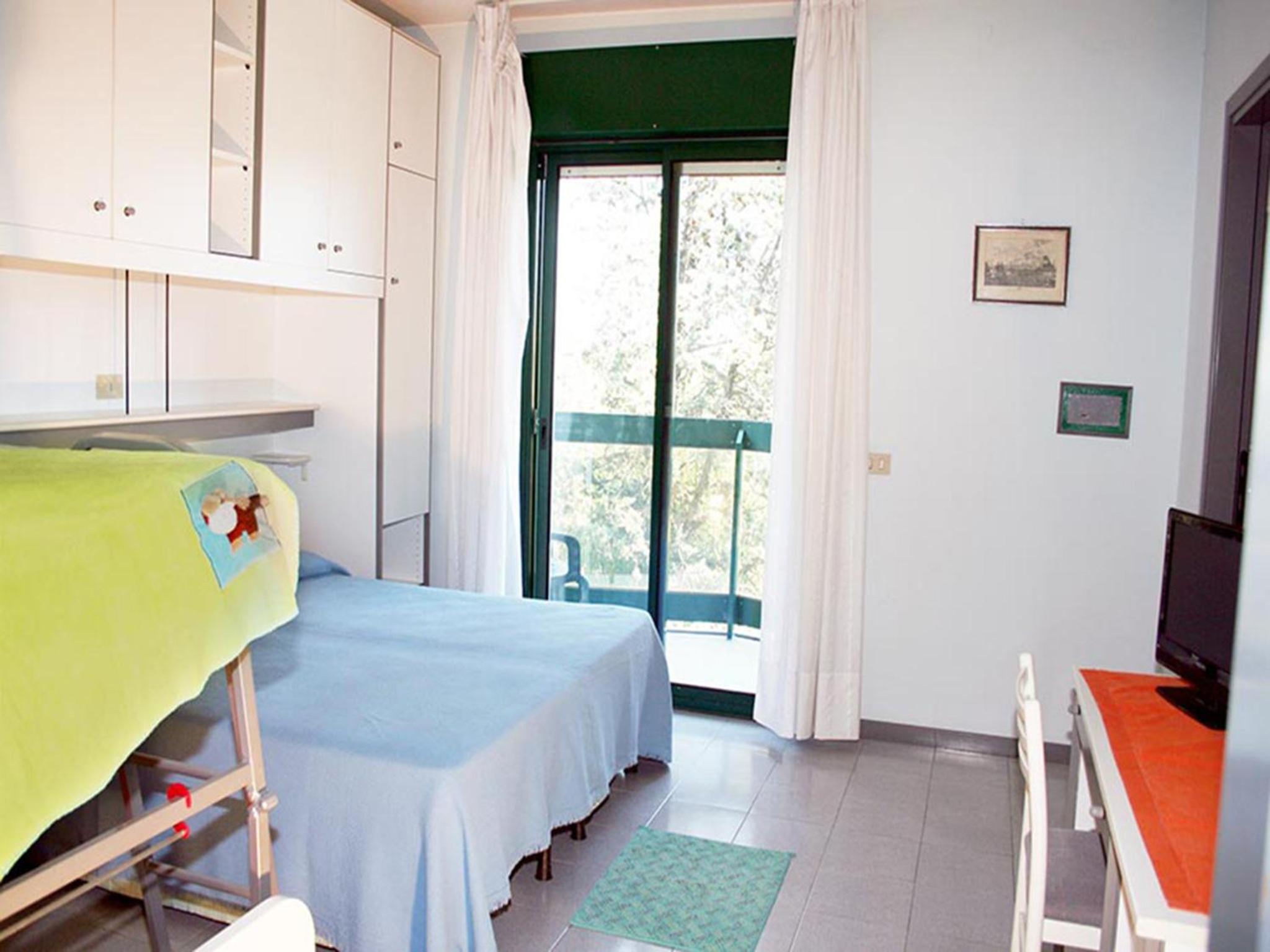 Quadruple Room with Pool View photo 2