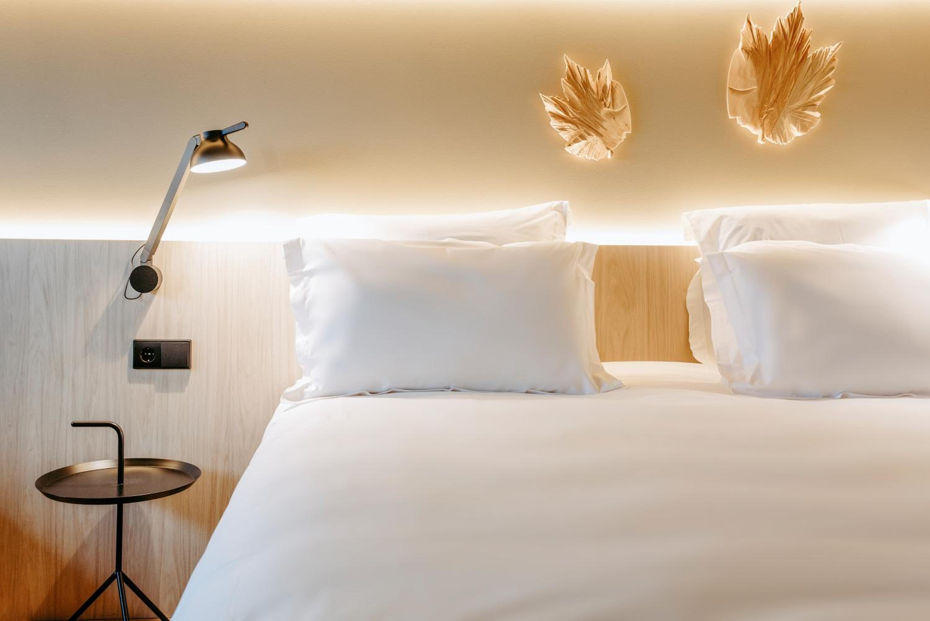 Superior King Room - Photo 1
