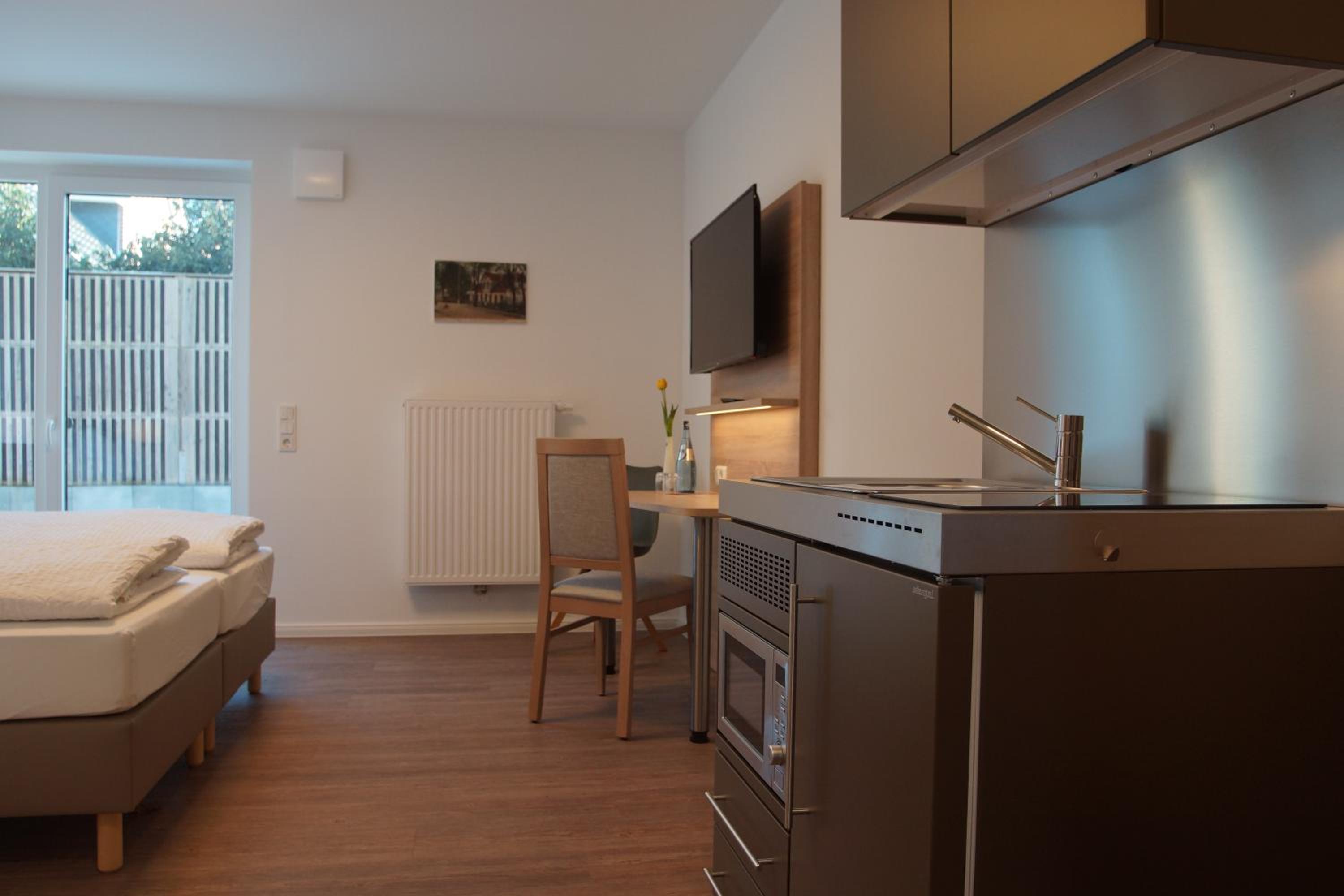 Double or Twin Room with Terrace photo 3