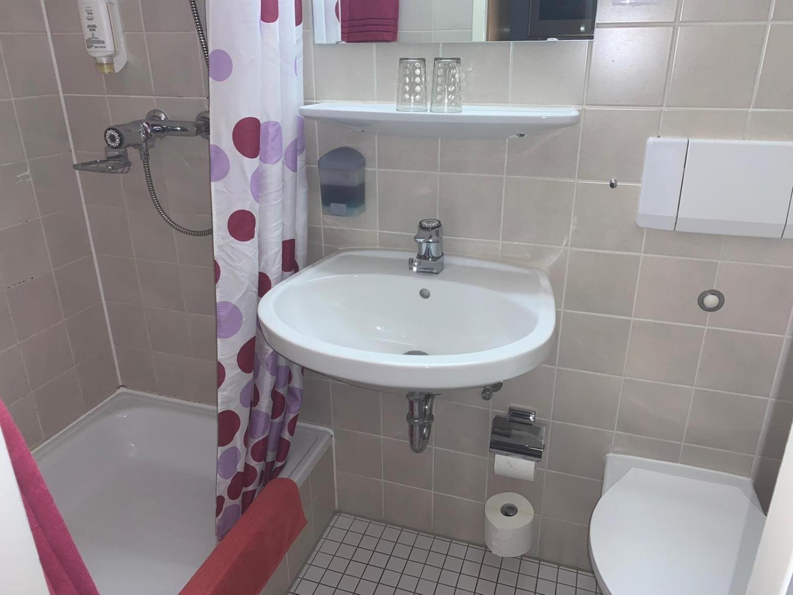 Budget Double Room photo 2