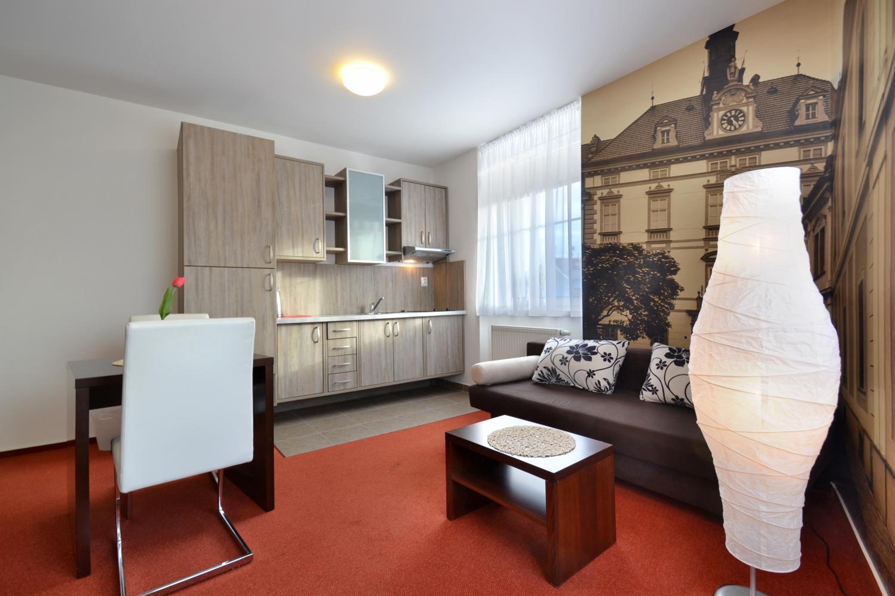 Apartment photo 2