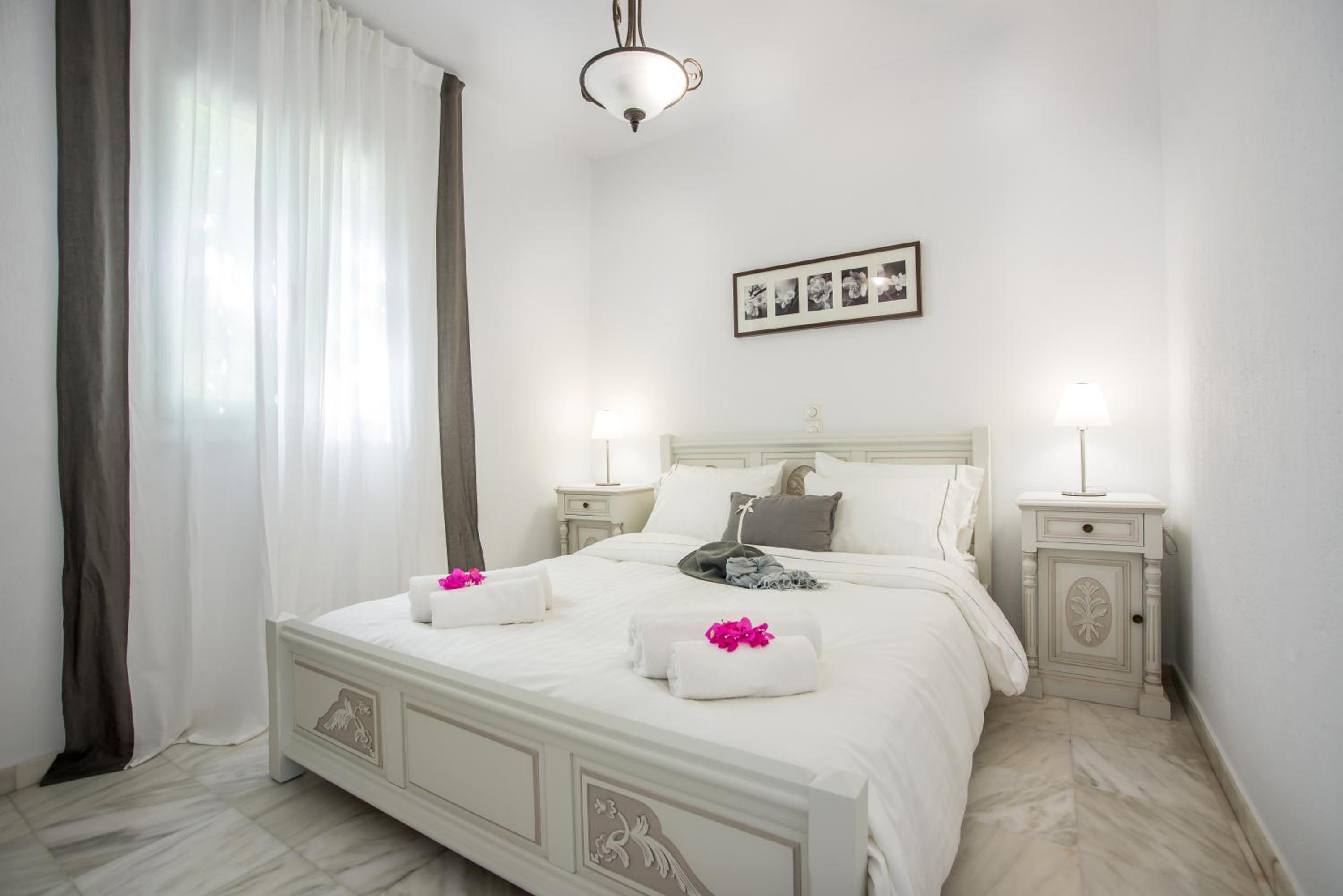 Suite with Partial Sea View photo 3