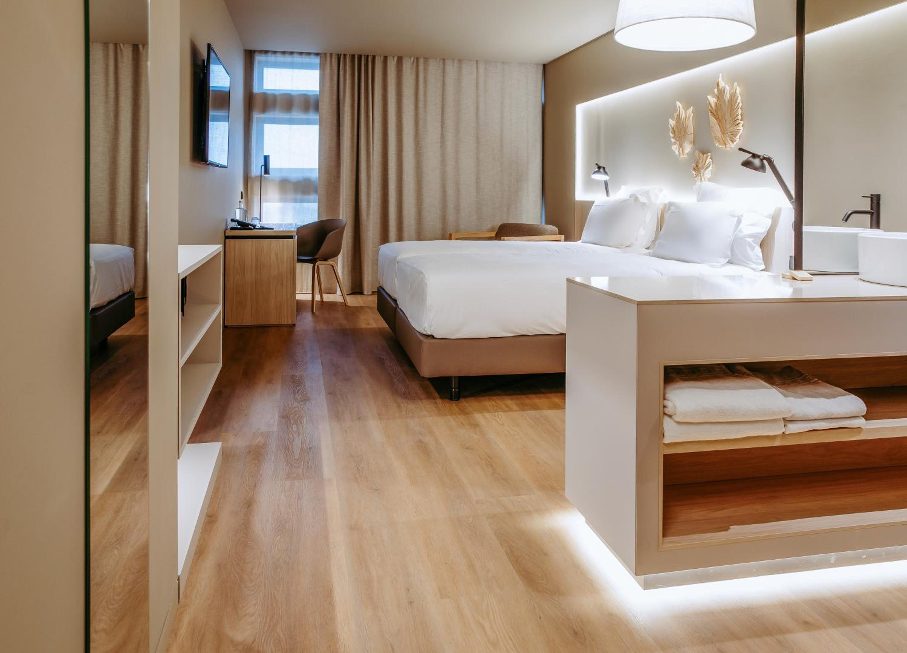 Superior Twin Room - Photo 2