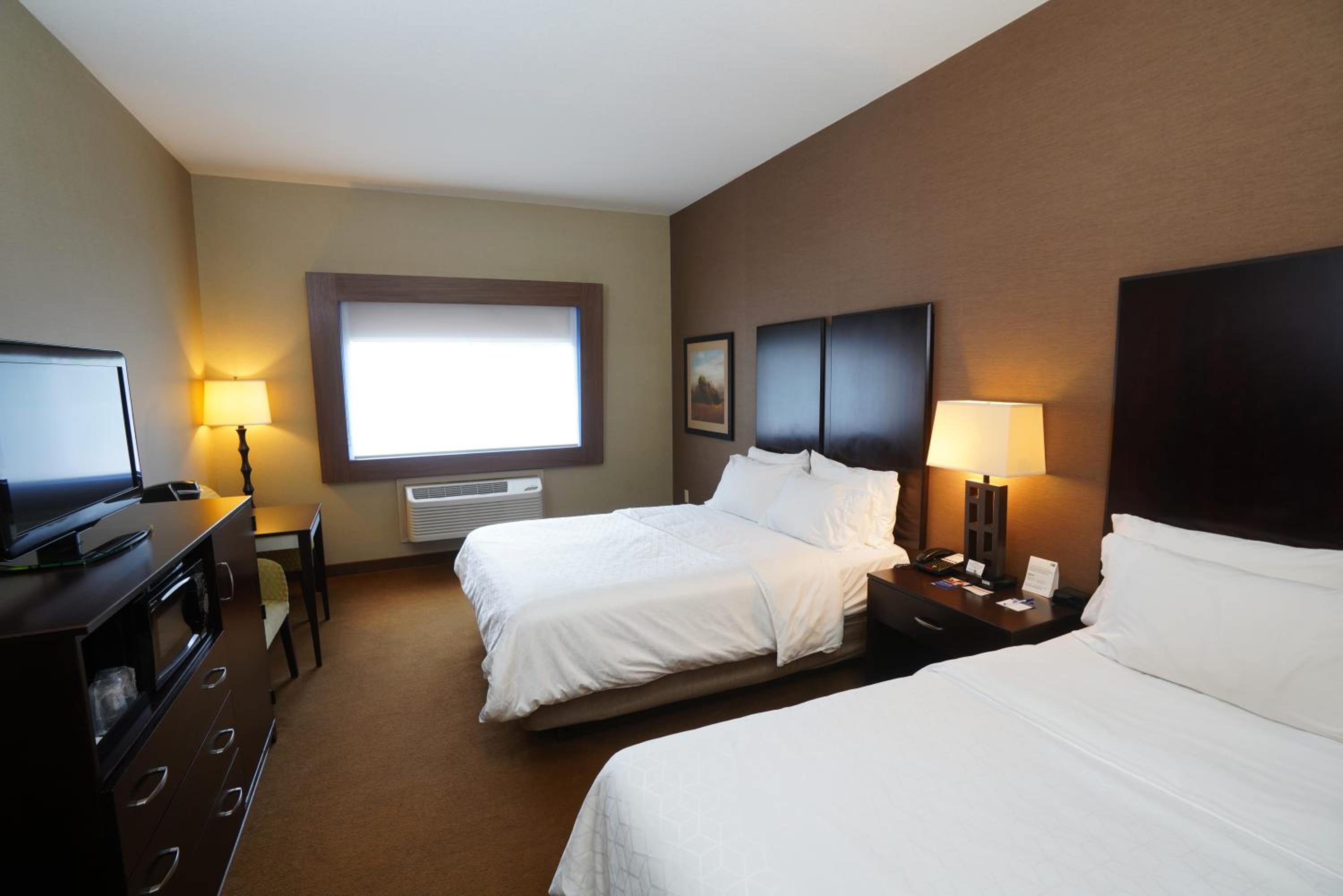Standard Queen Room photo 1