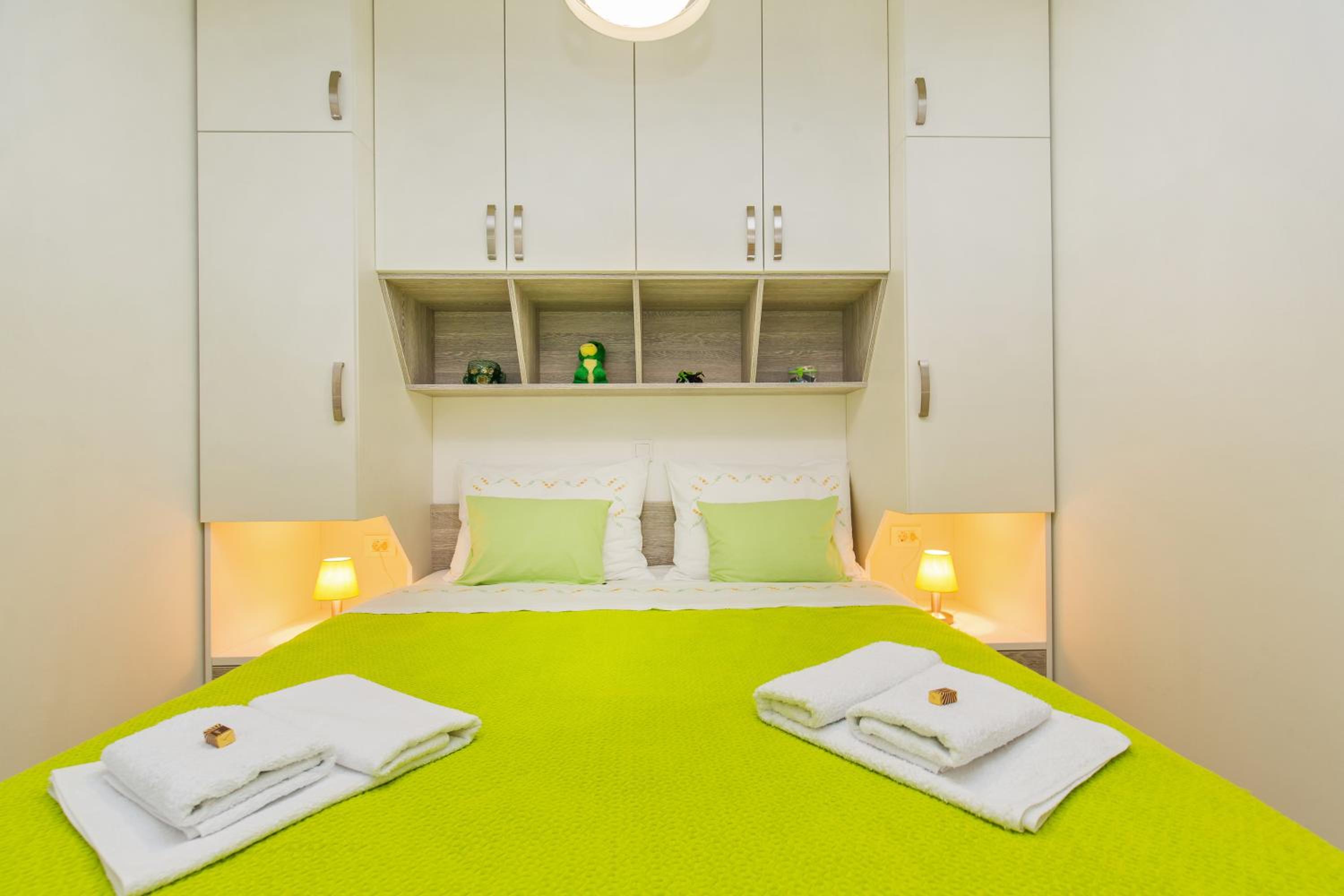 Superior One-Bedroom Apartment with Balcony and Sea VIew - Photo 9
