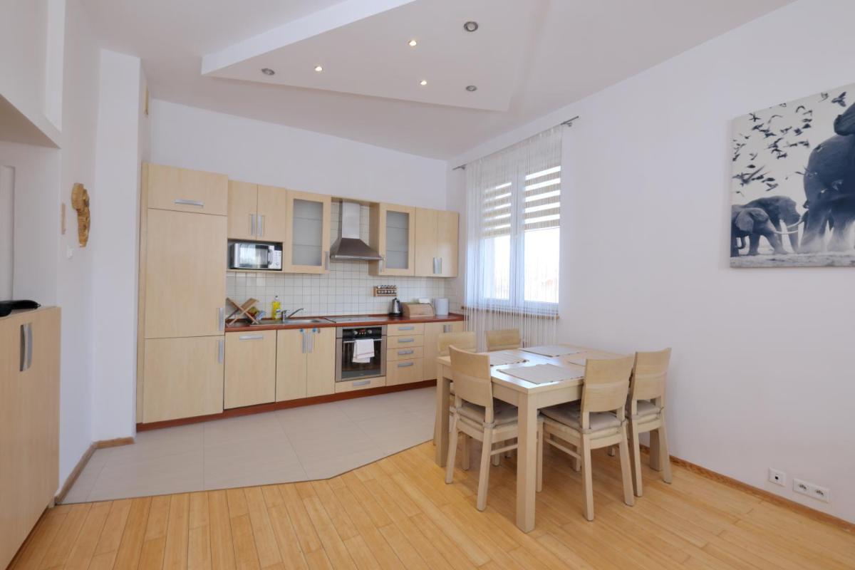 Two-Bedroom Apartment - Photo 4
