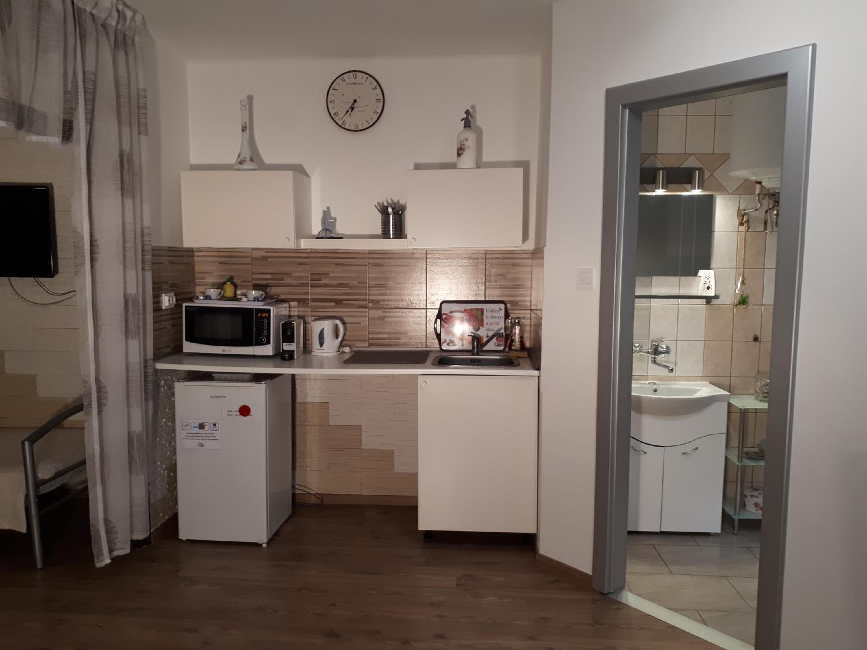 Apartment - Ground Floor photo 2