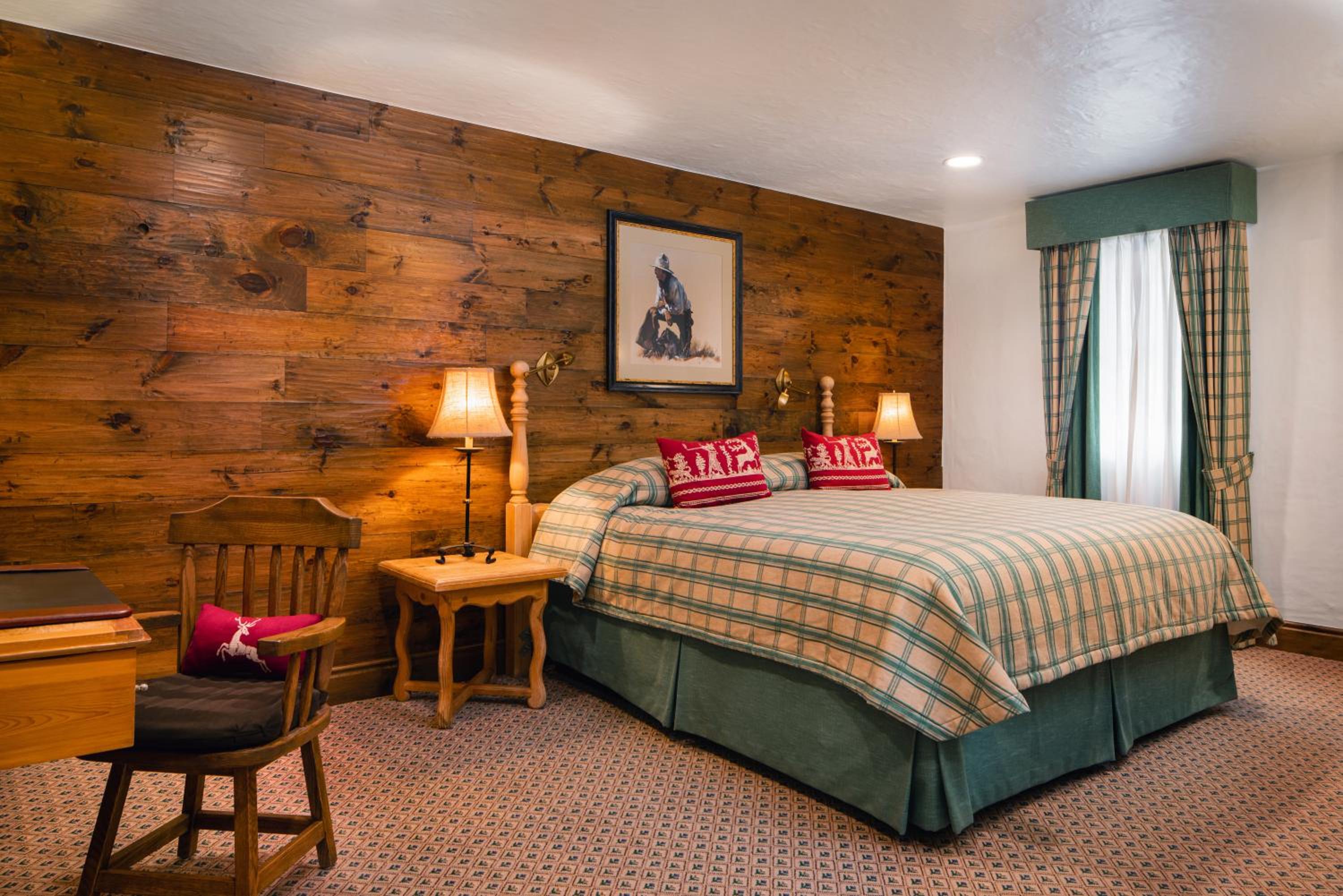 Superior One-Bedroom Suite - Photo 3