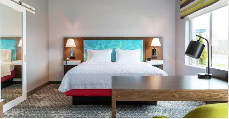 King Room - Hearing Access/Non-Smoking - Photo 1