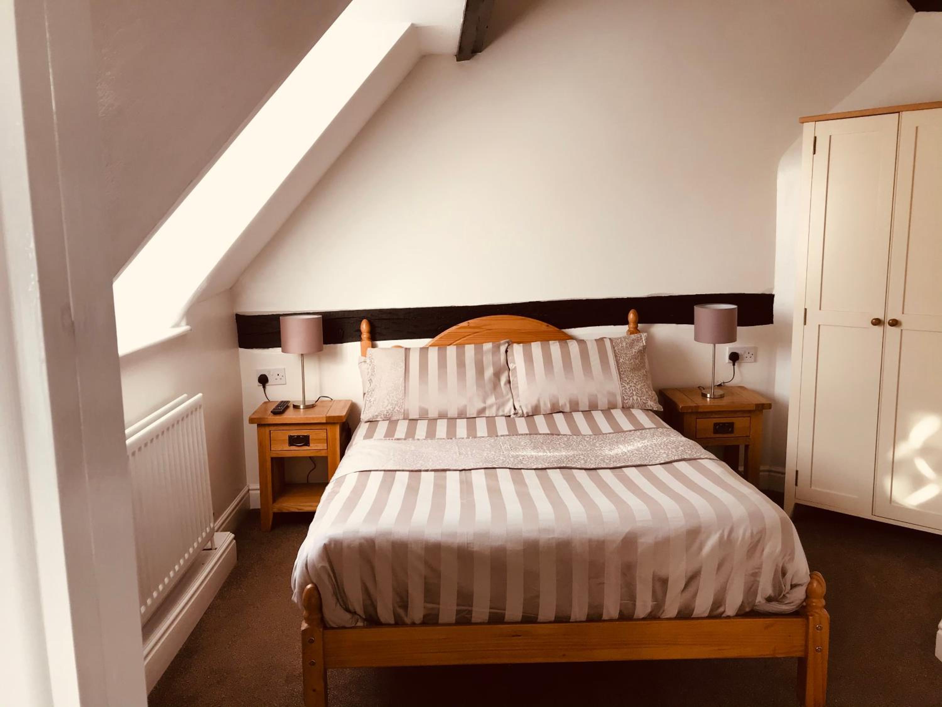 Deluxe Double or Twin Room photo 2