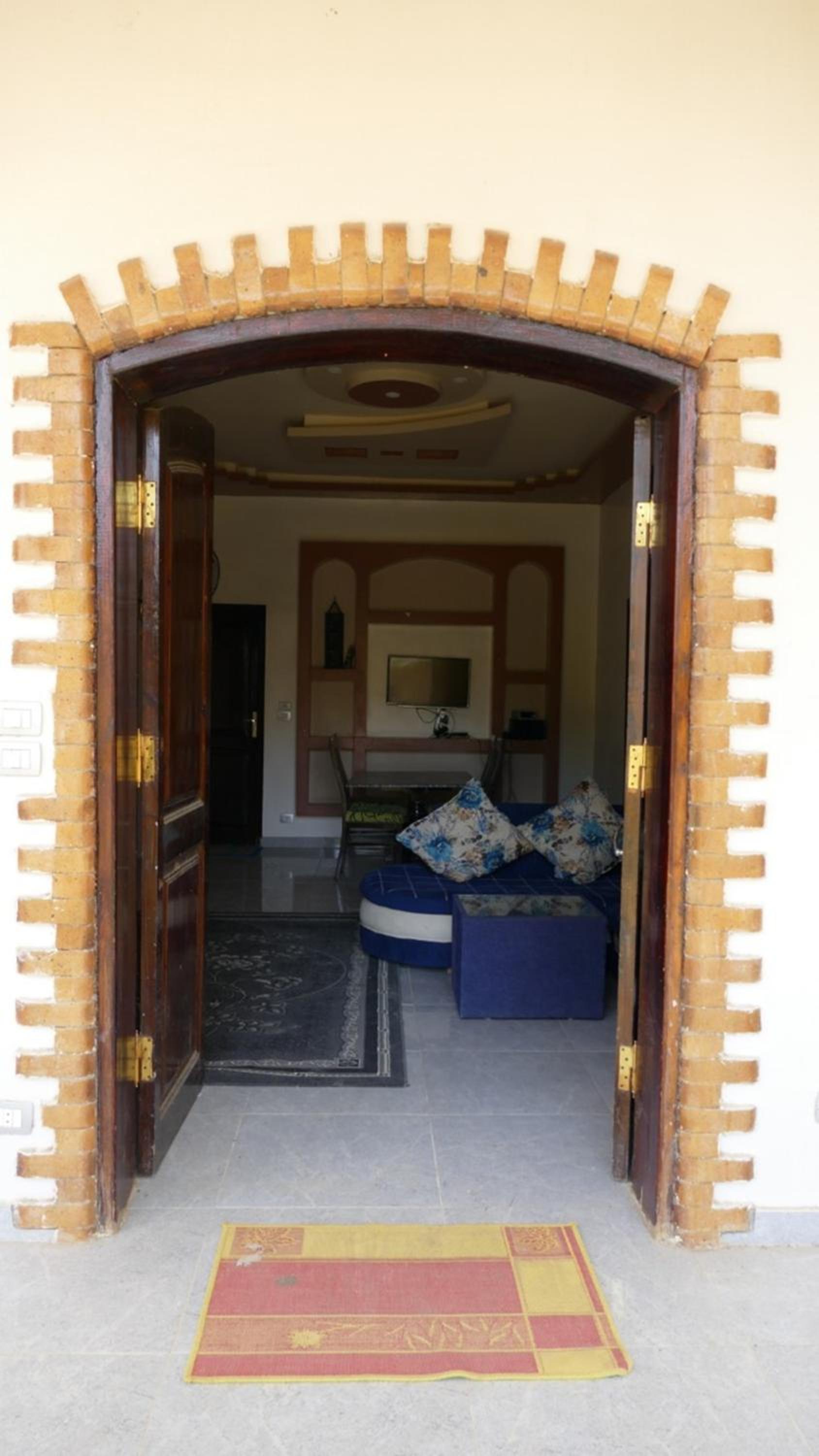 Two-Bedroom Apartment - Photo 2