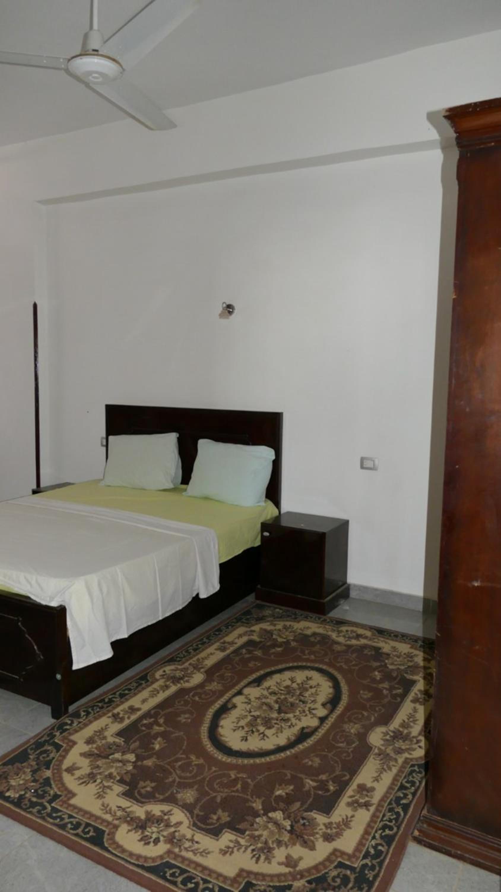 Two-Bedroom Apartment - Photo 43