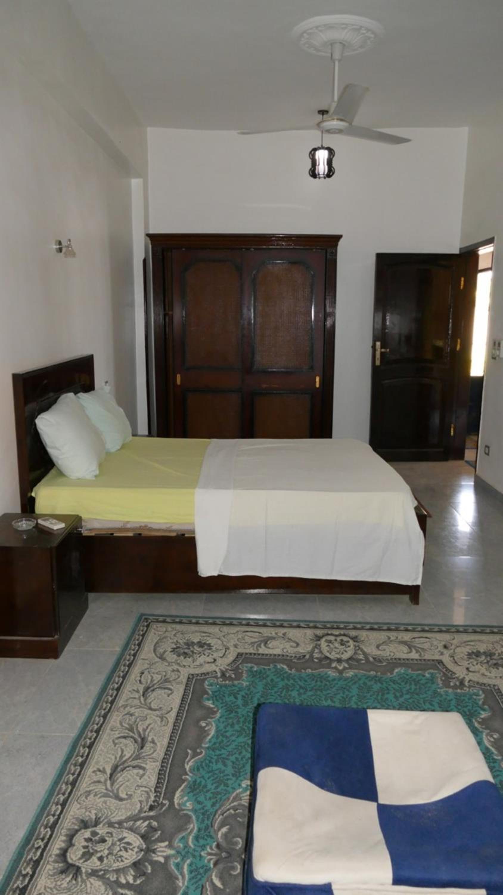 Two-Bedroom Apartment - Photo 3