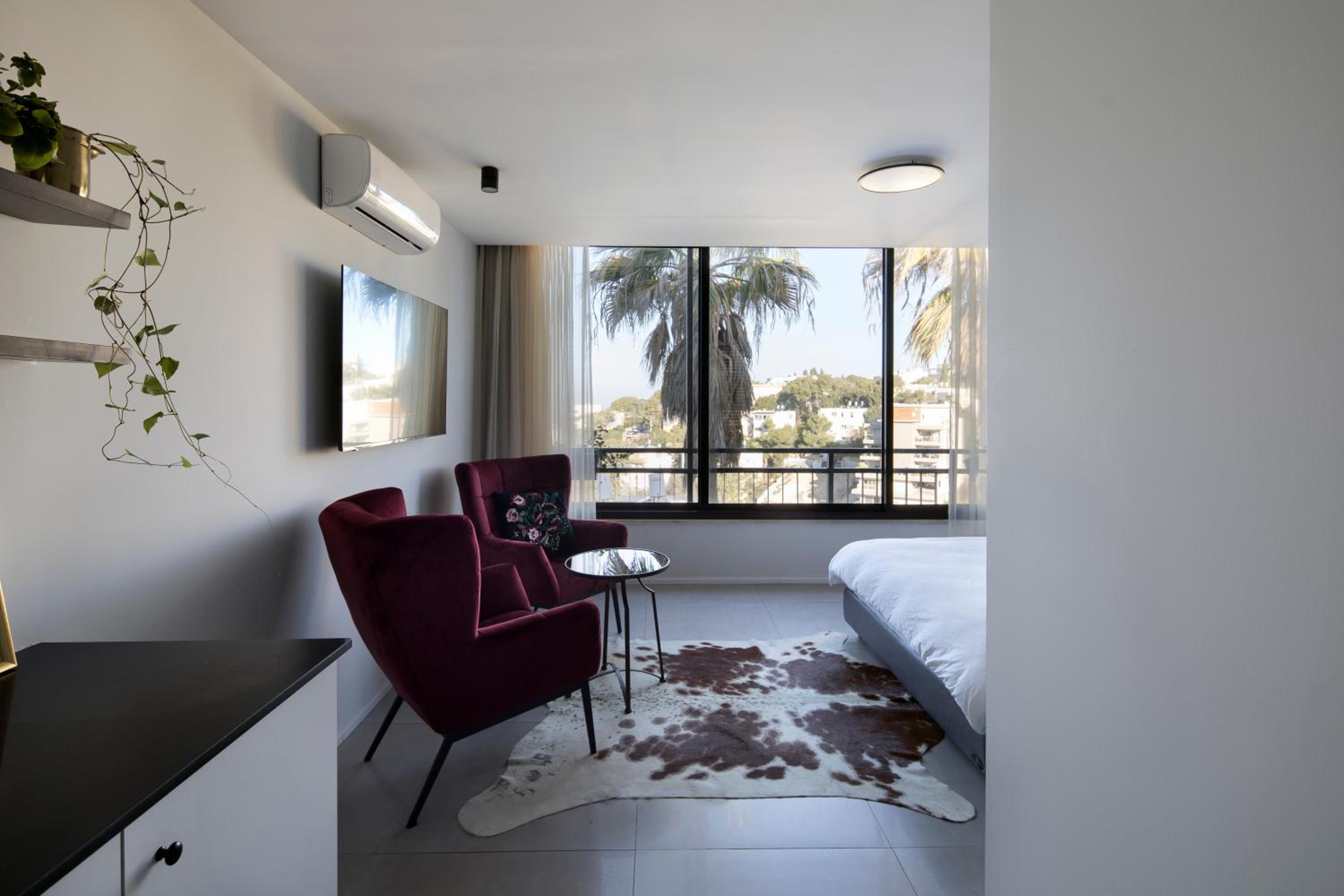 King Suite with Sea View - Photo 16