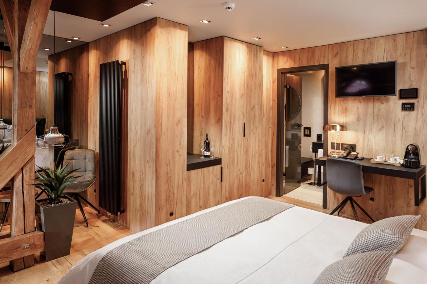 Standard Double Room - Photo 1