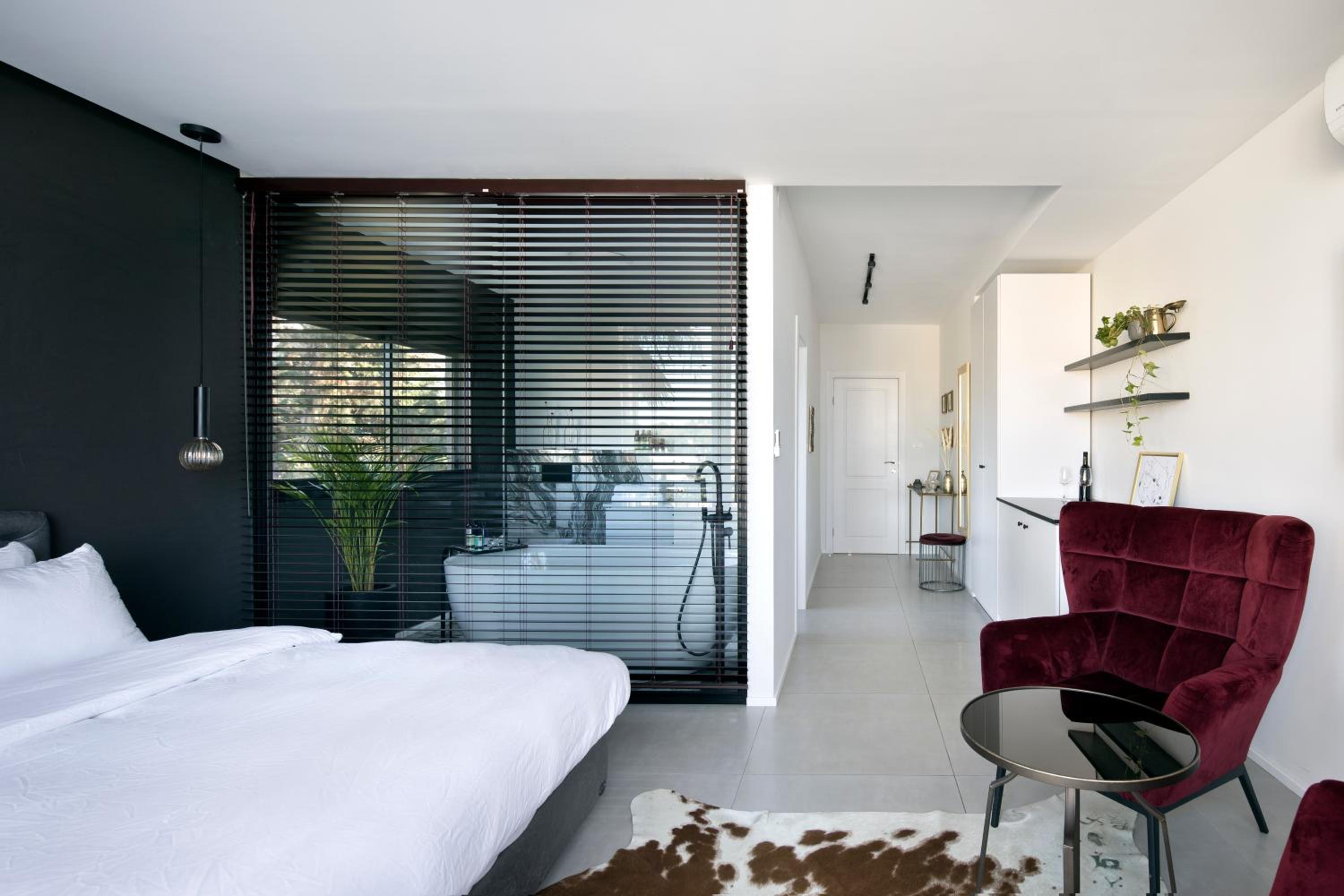 King Suite with Sea View - Photo 1