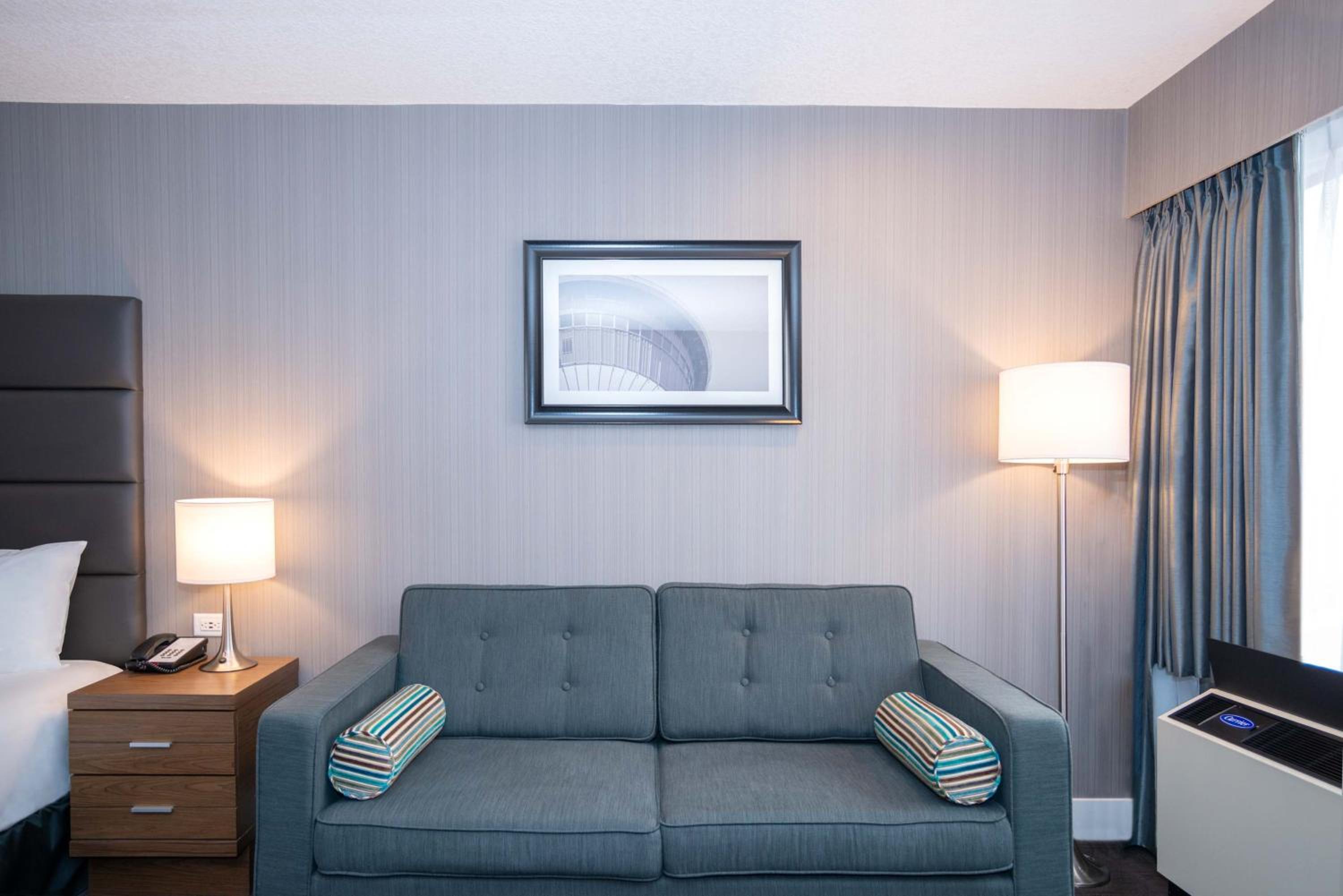 Standard Room, 1 King Bed, Sofa Bed
