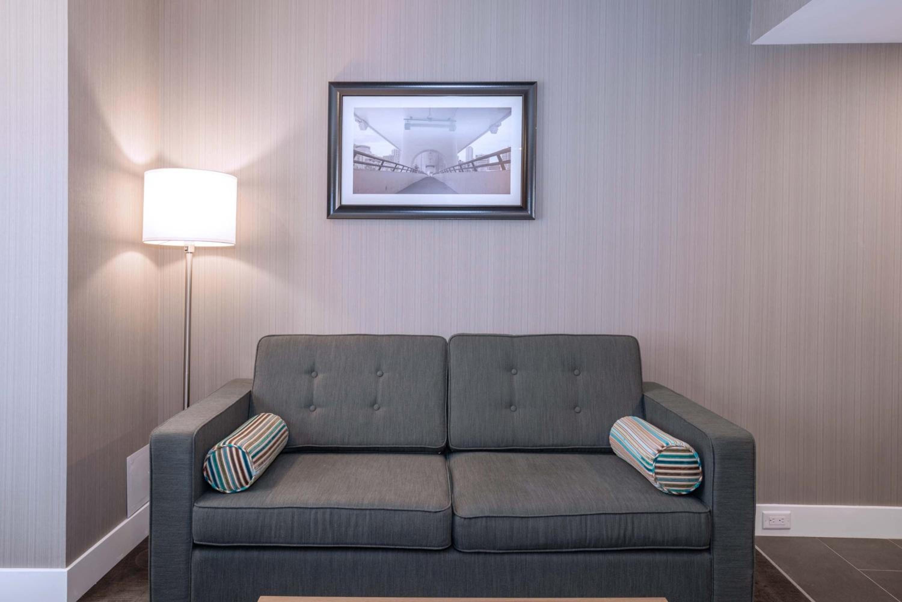 Standard Room, 1 King Bed, Sofa Bed, Kitchenette - Photo 8