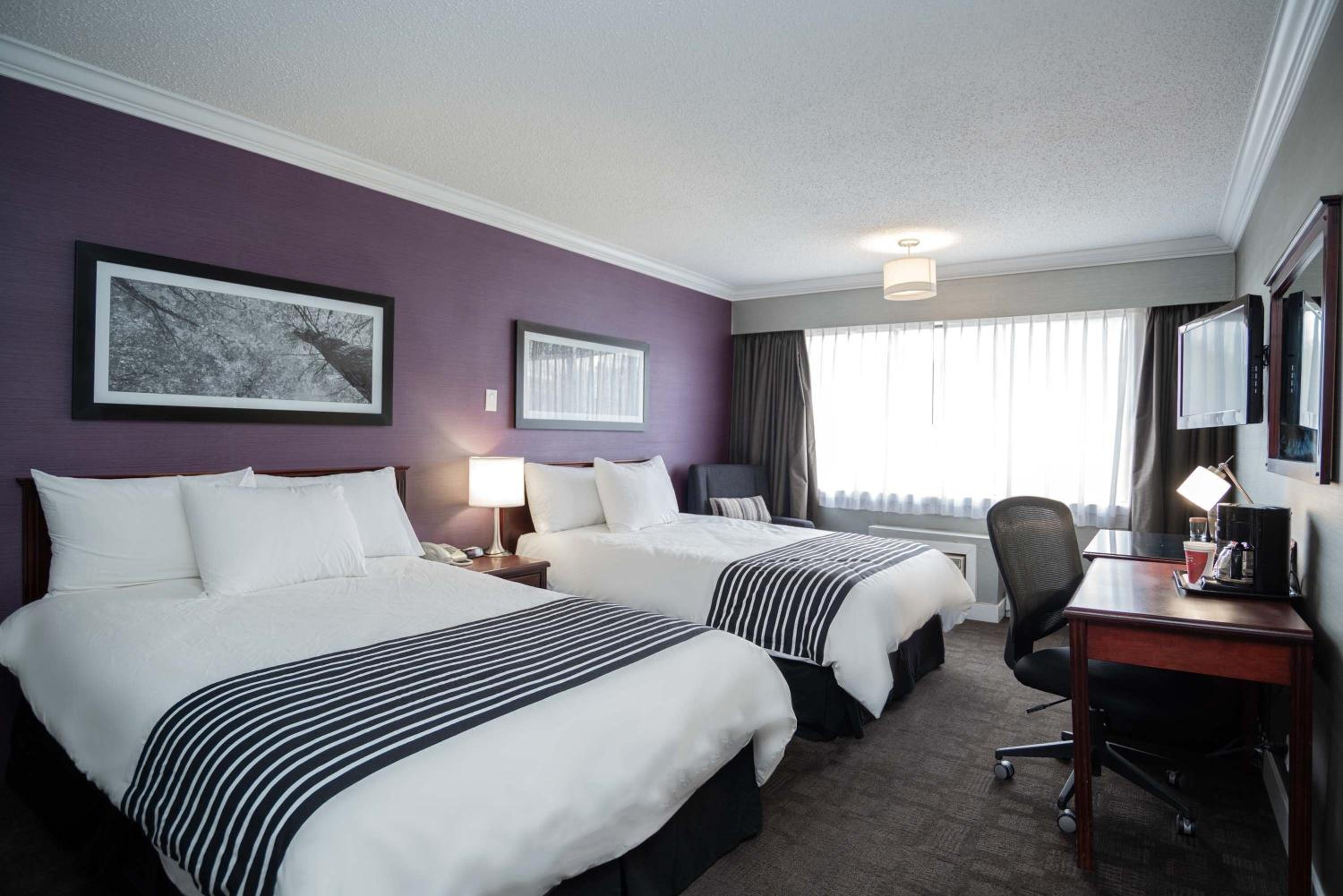 Standard Room, 2 Double Beds - Photo 1