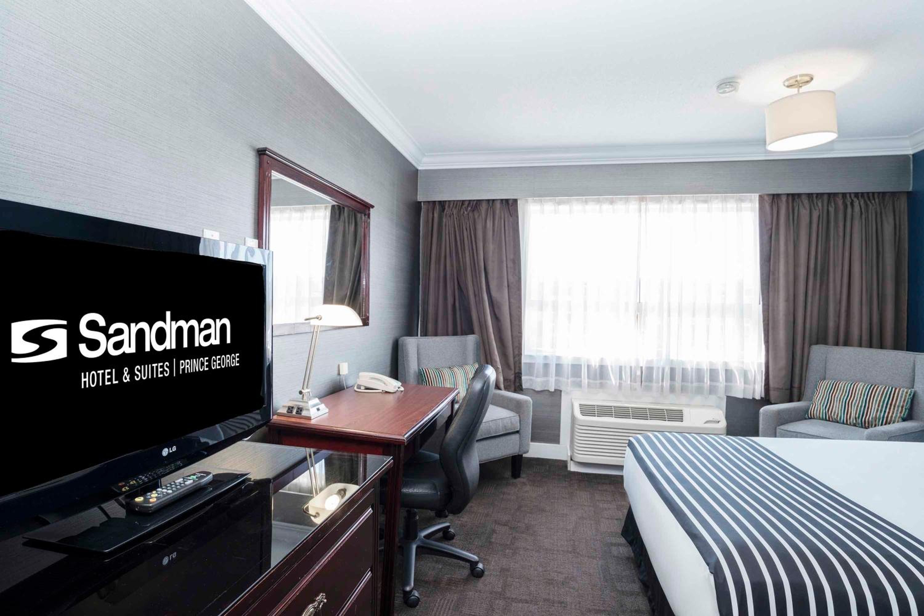 Studio Suite, 2 Double Beds, Kitchen - Photo 3