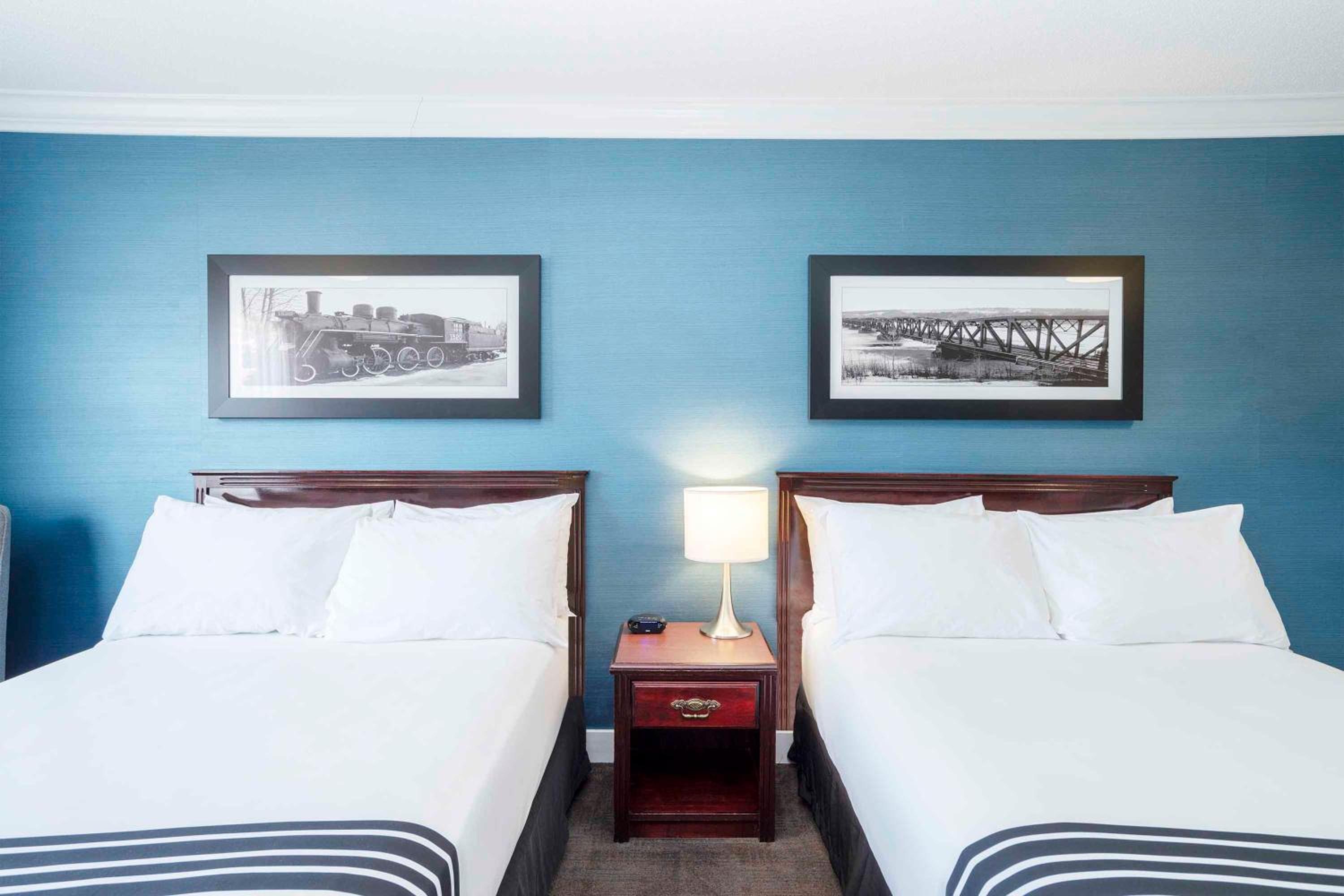 Studio Suite, 2 Double Beds, Kitchen - Photo 2