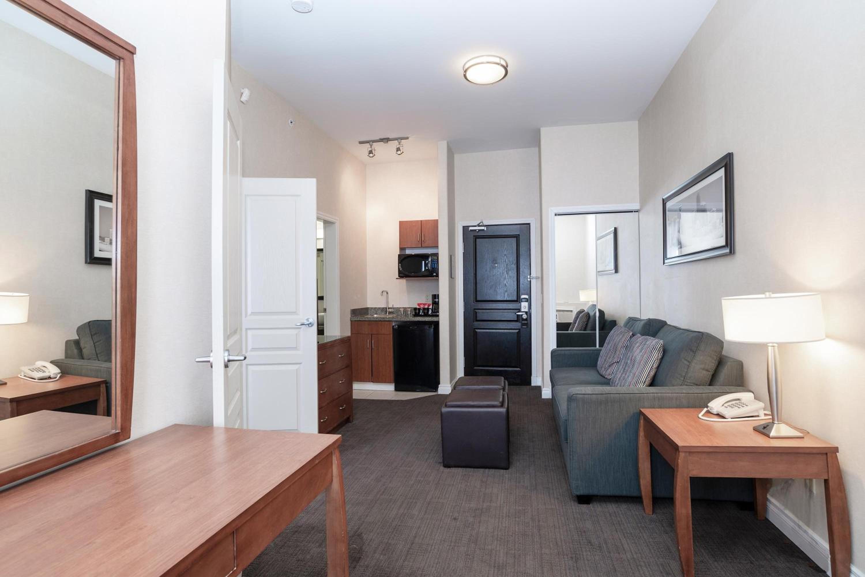 Balcony Suite, 1 King Bed, Sofa Bed, Kitchenette - Photo 4