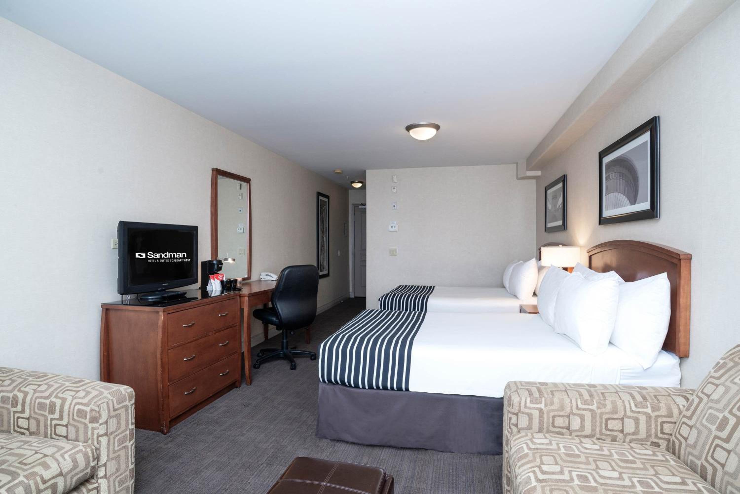 Standard Room, 2 Double Beds, Sofa Bed - Photo 2