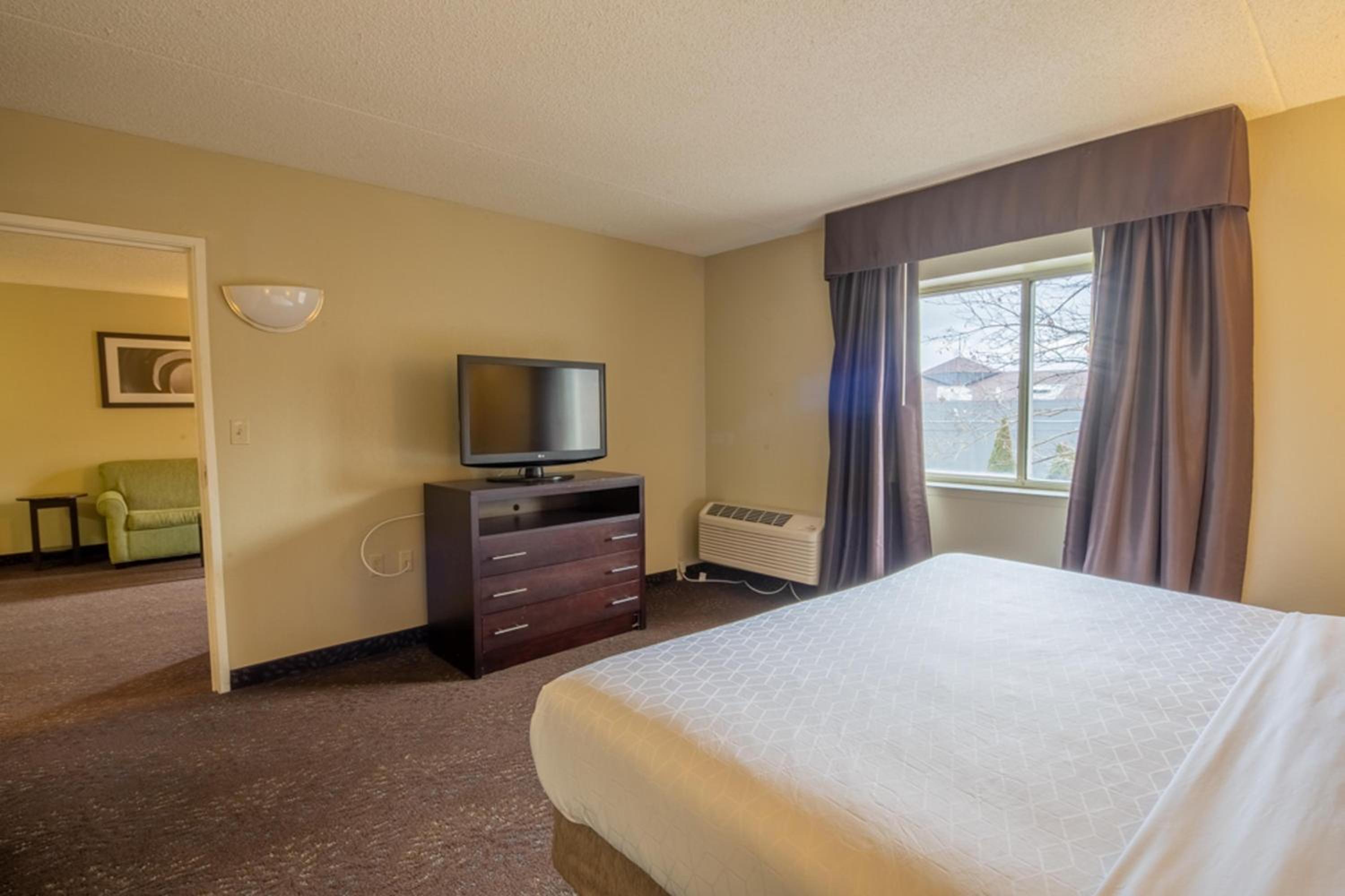 King Suite - Photo 5