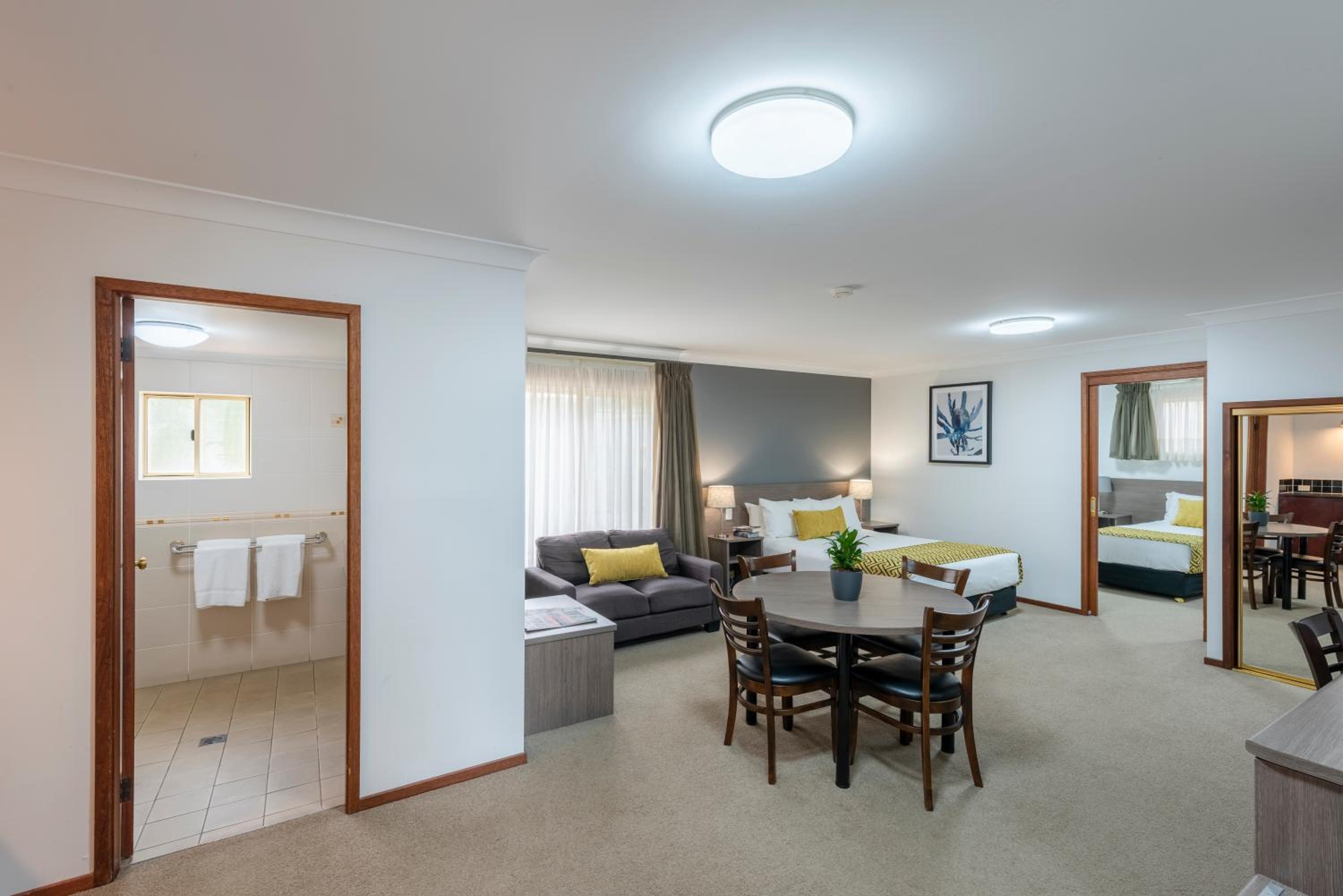 Family Room photo 1