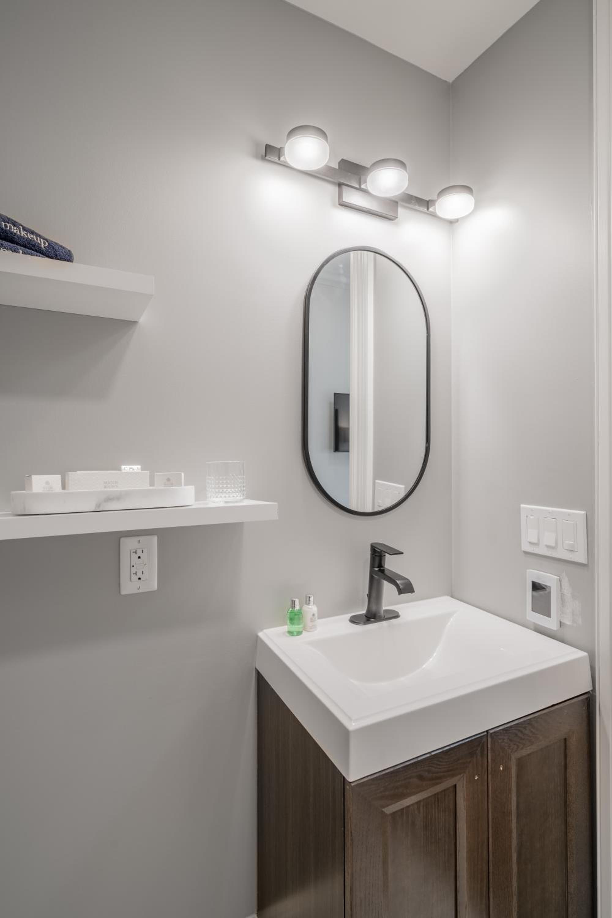 Superior King Room - Photo 2