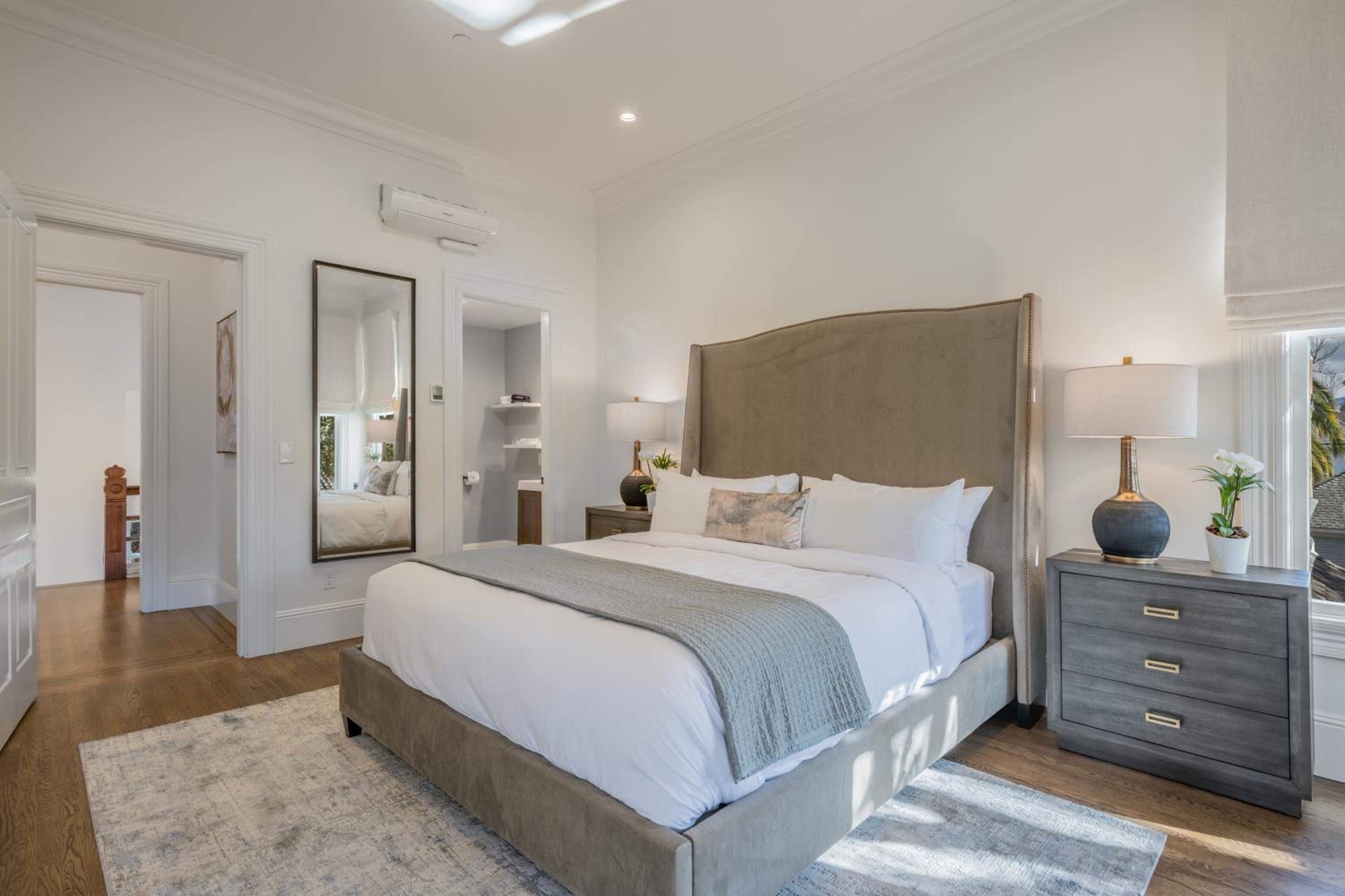 Superior King Room - Photo 1